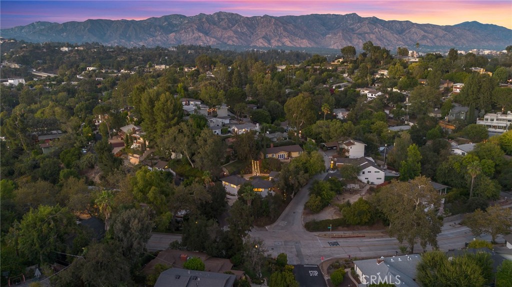 Pasadena, California, 91105, United States, 3 Bedrooms Bedrooms, ,3 BathroomsBathrooms,Residential,For Sale,1941593