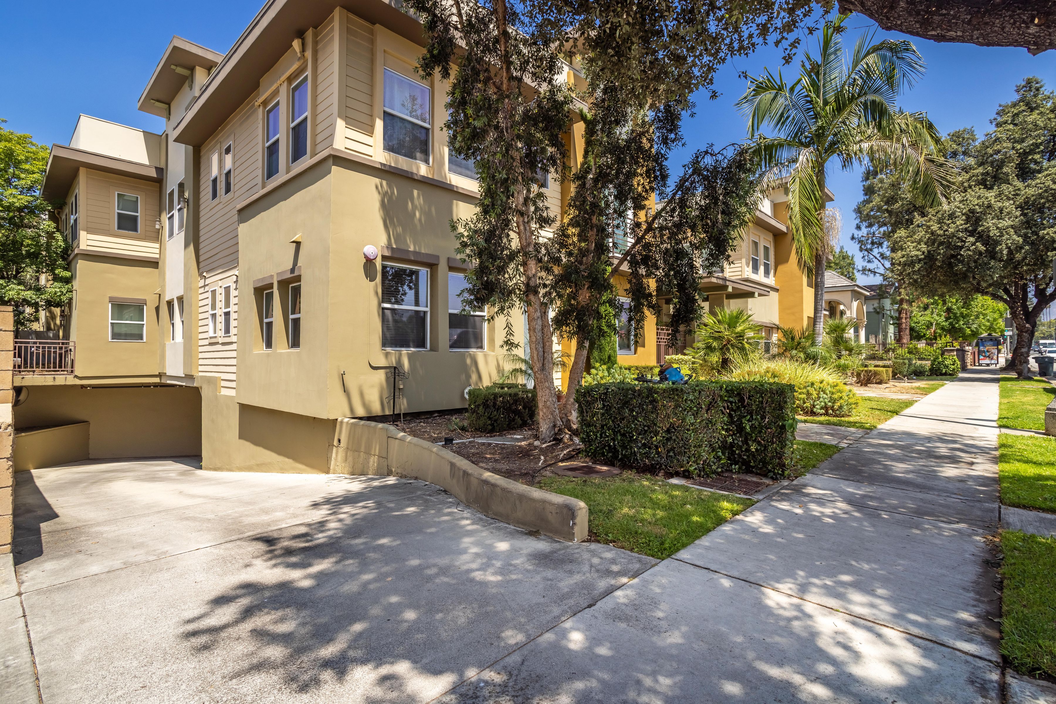  Modern Pasadena Townhome with Private 2-Car Garage - 物件實景