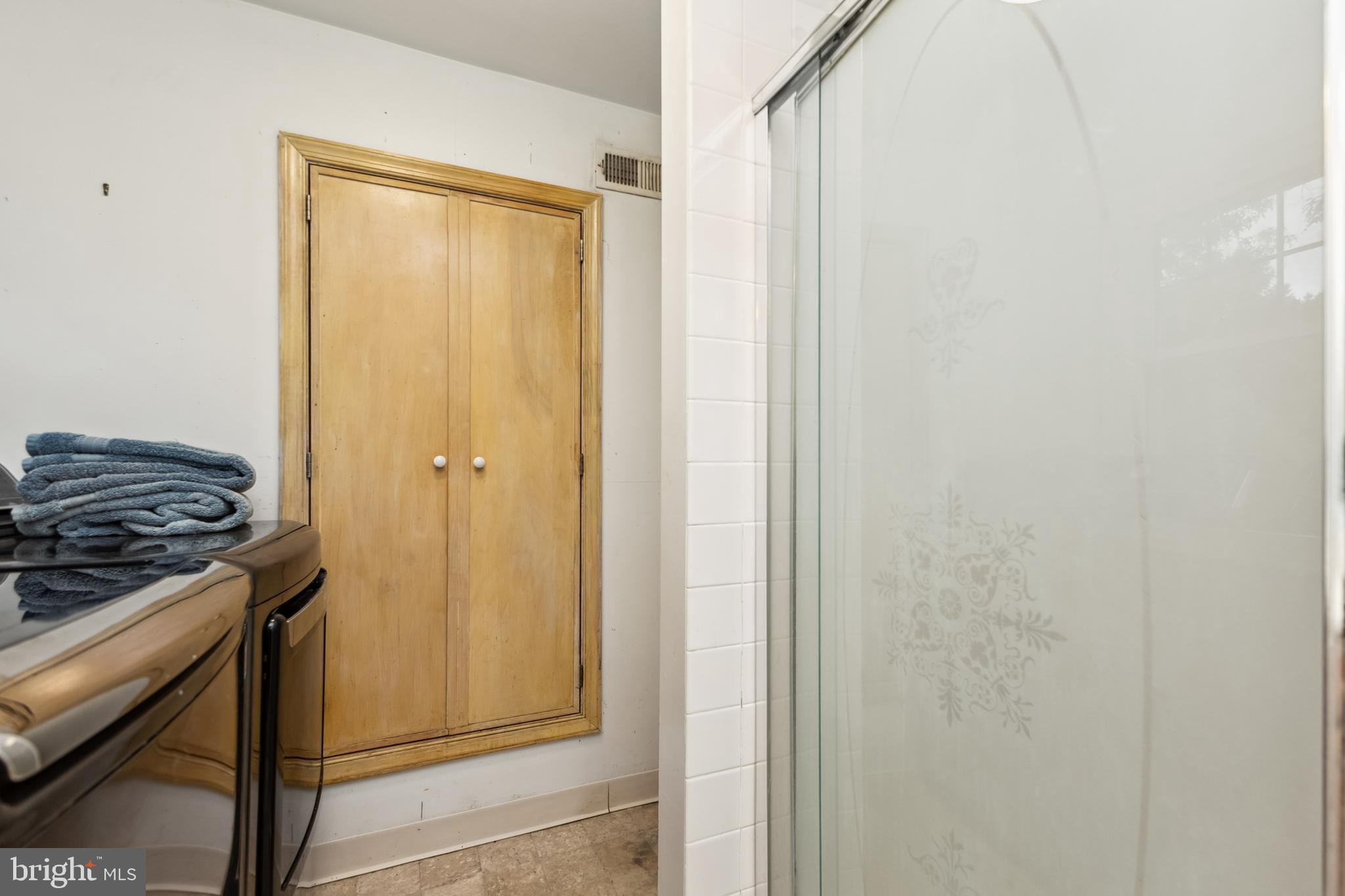 Newburg, Maryland, 20664, United States, 3 Bedrooms Bedrooms, ,3 BathroomsBathrooms,Residential,For Sale,2000338