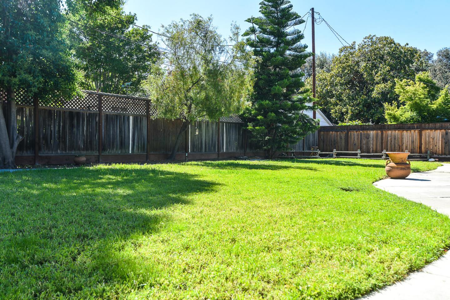 San Jose - Willow Glen, California, 95125, United States, 3 Bedrooms Bedrooms, ,2 BathroomsBathrooms,Residential,For Sale,1740132