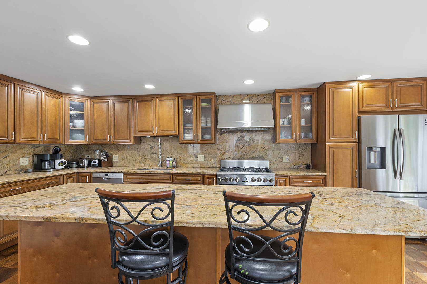 River Forest, Illinois, 60305, United States, 4 Bedrooms Bedrooms, ,3 BathroomsBathrooms,Residential,For Sale,1926113