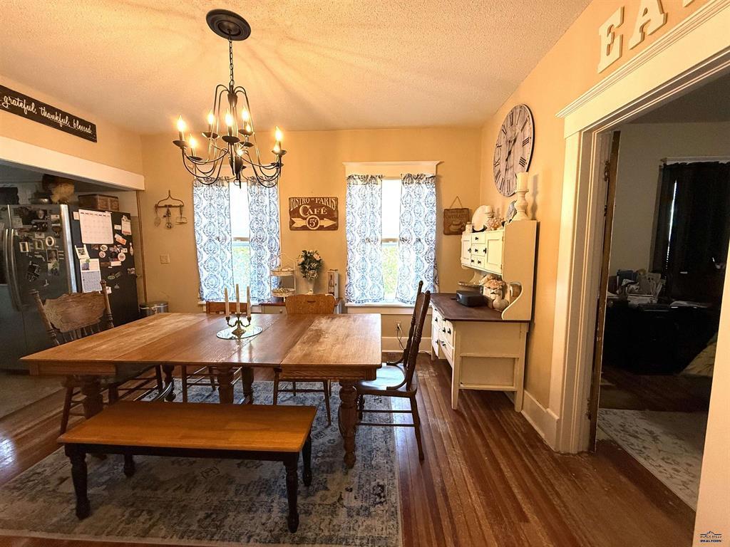 Hot Springs, South Dakota, 57747, United States, 5 Bedrooms Bedrooms, ,3 BathroomsBathrooms,Residential,For Sale,1928045