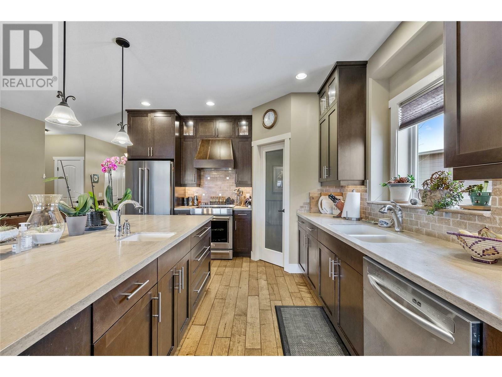 KELOWNA, British Columbia, V1P 1R7, CA, 5 Bedrooms Bedrooms, ,3 BathroomsBathrooms,Residential,For Sale,1837327