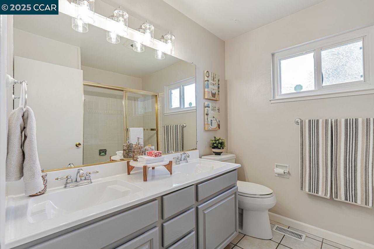 Concord, California, 94521, United States, 3 Bedrooms Bedrooms, ,2 BathroomsBathrooms,Residential,For Sale,1902059