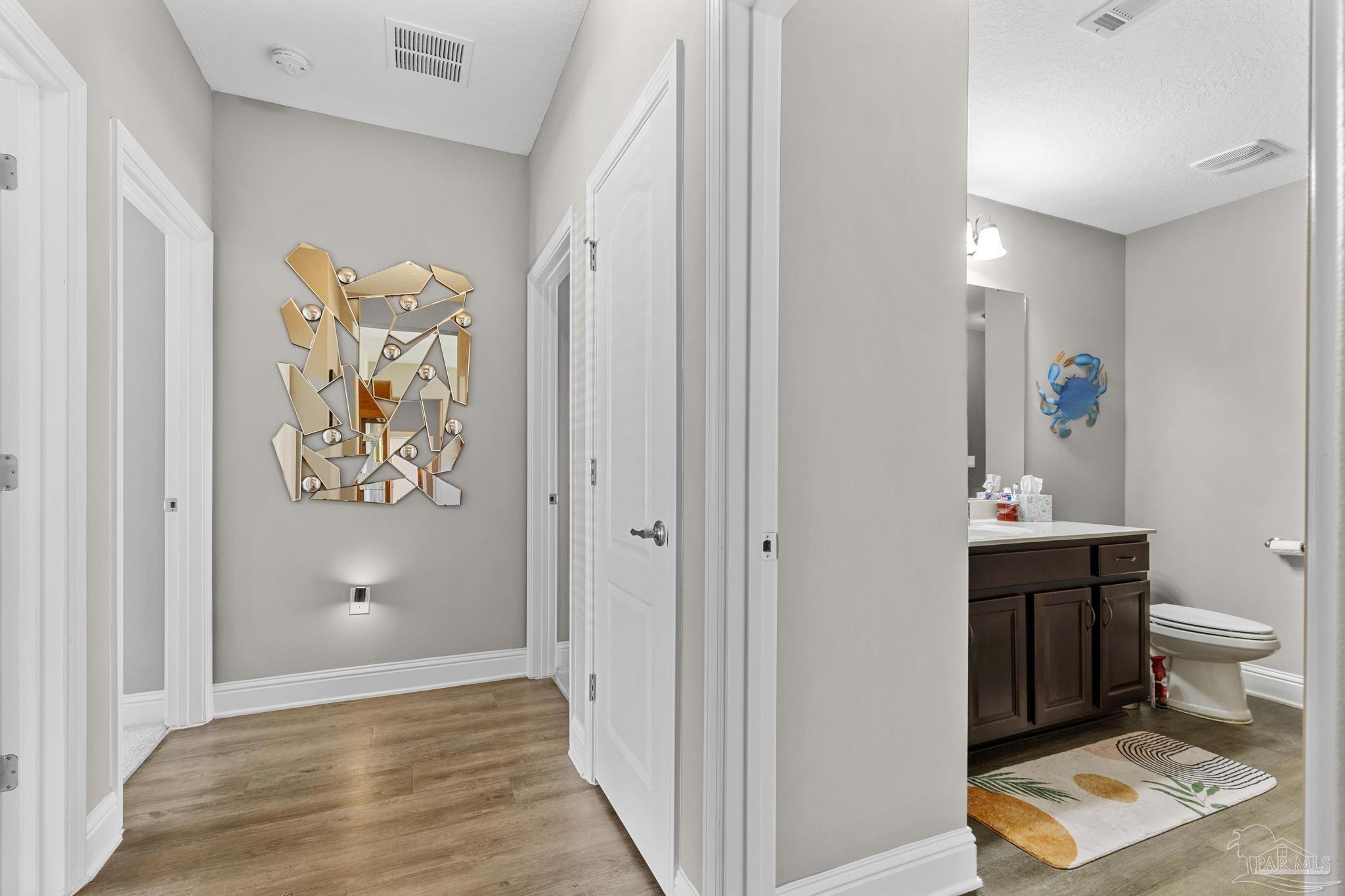 Navarre, Florida, 32566, United States, 4 Bedrooms Bedrooms, ,3 BathroomsBathrooms,Residential,For Sale,1924675