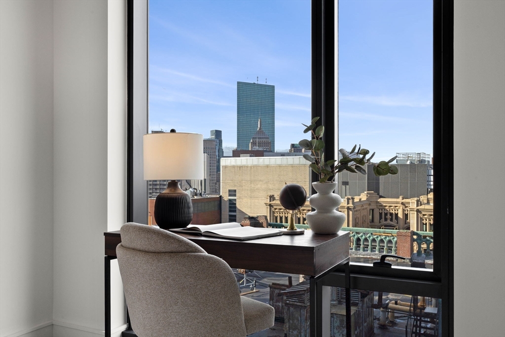 Boston, Massachusetts, 02116, United States, 2 Bedrooms Bedrooms, ,2 BathroomsBathrooms,Residential,For Sale,1995854