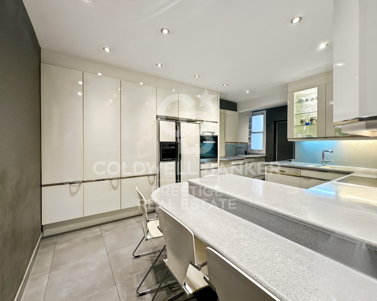 Barcelona, Catalonia, ES, 3 Bedrooms Bedrooms, ,2 BathroomsBathrooms,Residential,For Sale,1804816
