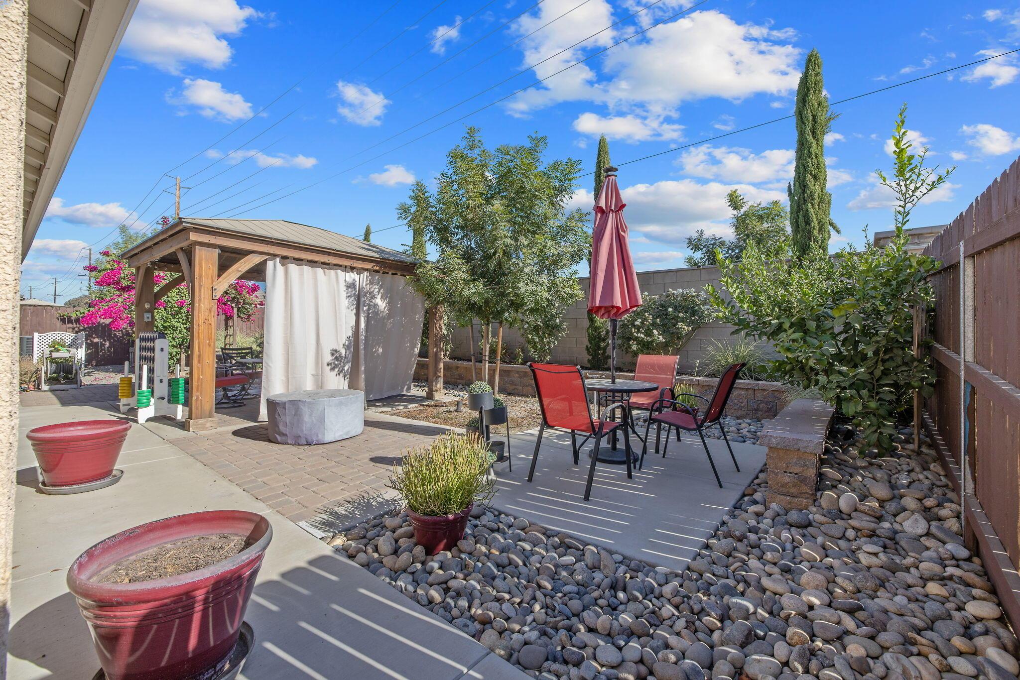 Visalia, California, 93291, United States, 4 Bedrooms Bedrooms, ,2 BathroomsBathrooms,Residential,For Sale,1927793