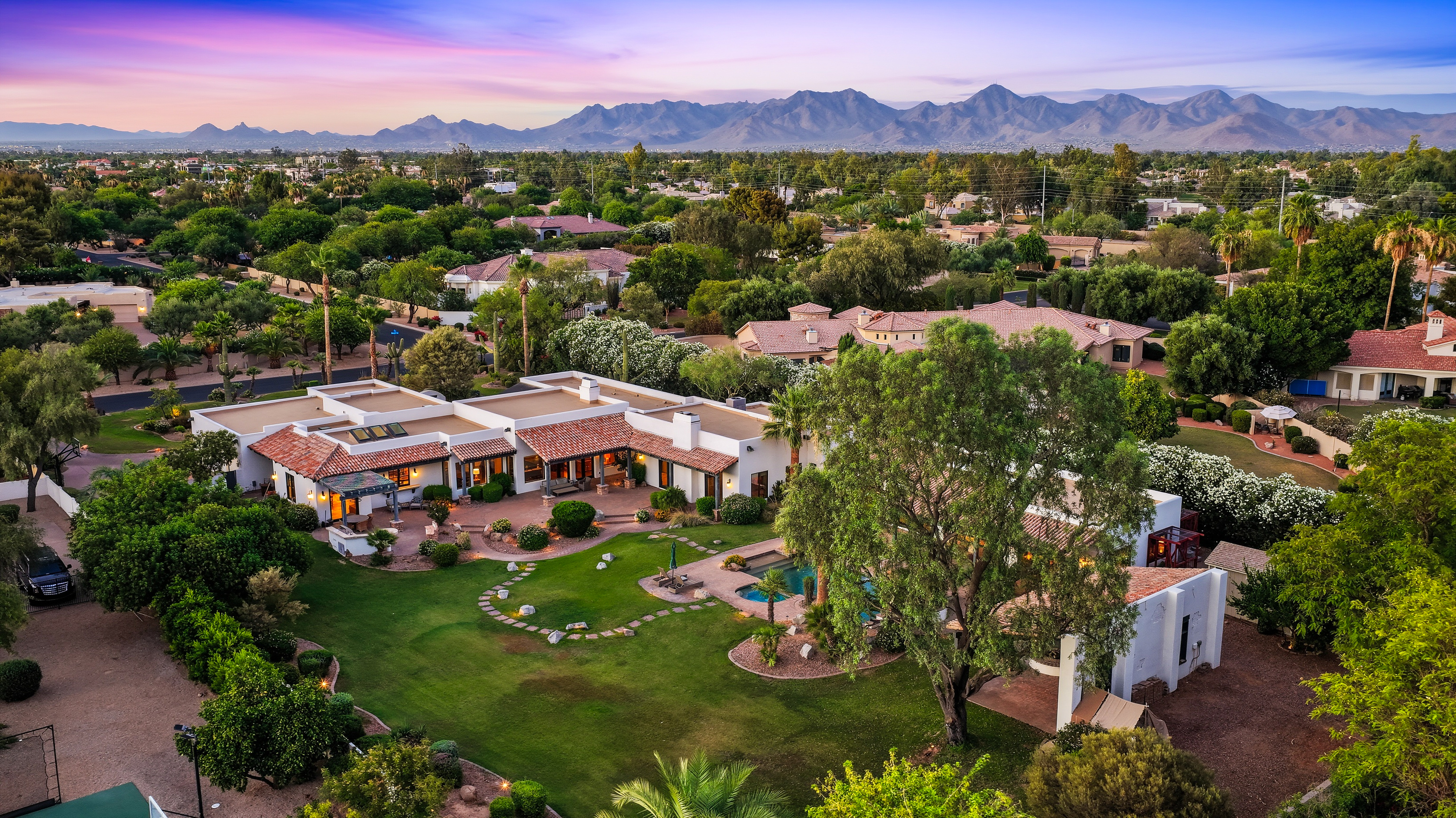  7035 E Berneil Drive  Paradise Valley, AZ - 物件實景