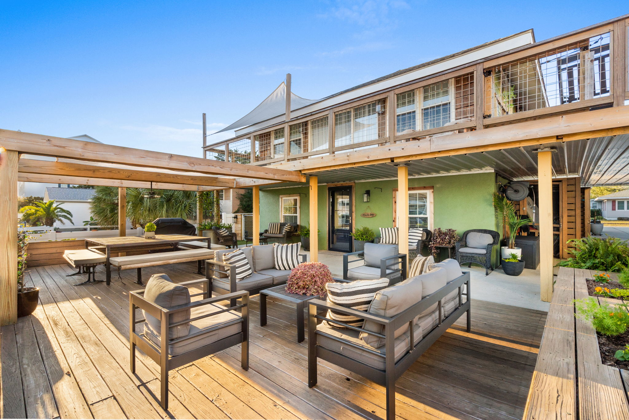 North Myrtle Beach, South Carolina, 29582, United States, 6 Bedrooms Bedrooms, ,3 BathroomsBathrooms,Residential,For Sale,1994221