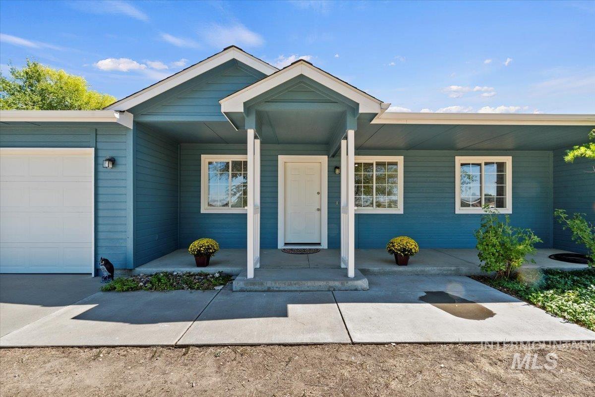 New Plymouth, Idaho, 83655-5457, United States, 5 Bedrooms Bedrooms, ,Residential,For Sale,1918304