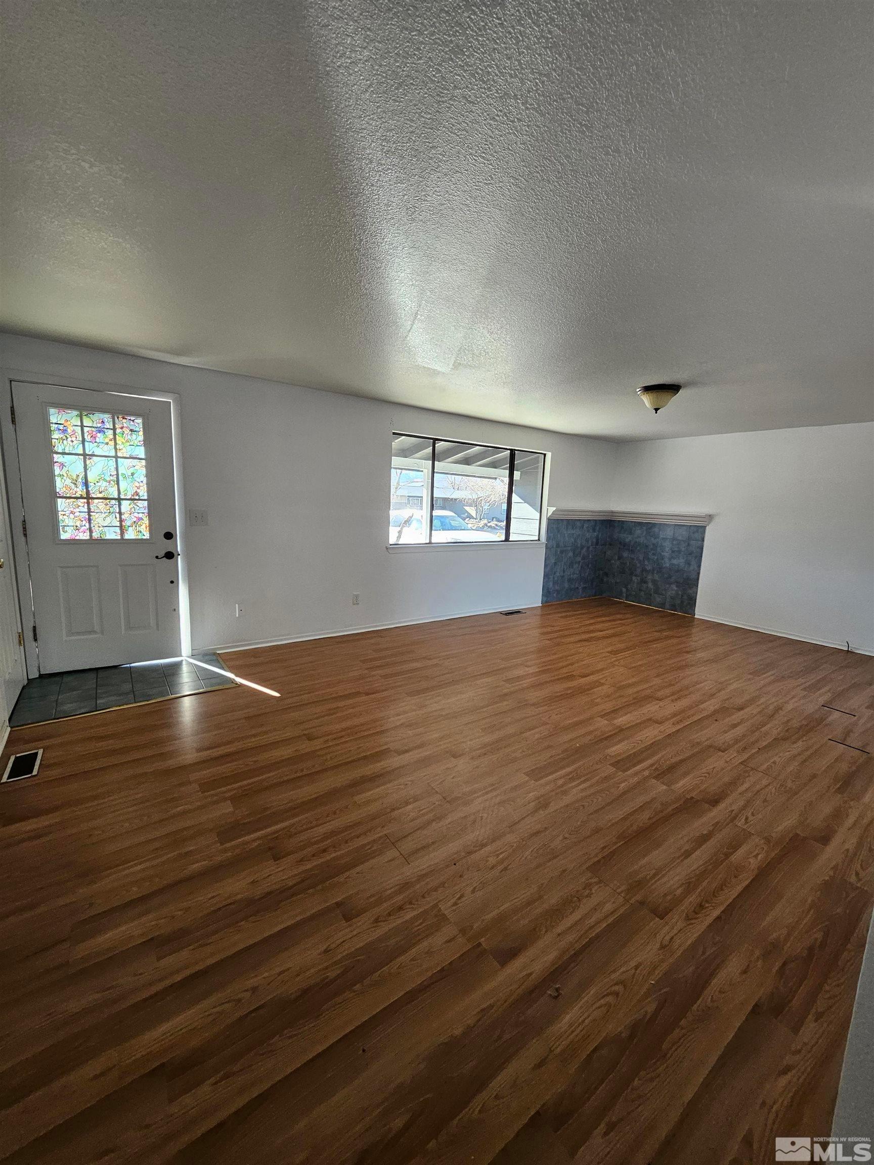 Gardnerville, Nevada, 89460, United States, 3 Bedrooms Bedrooms, ,3 BathroomsBathrooms,Residential,For Sale,1760398