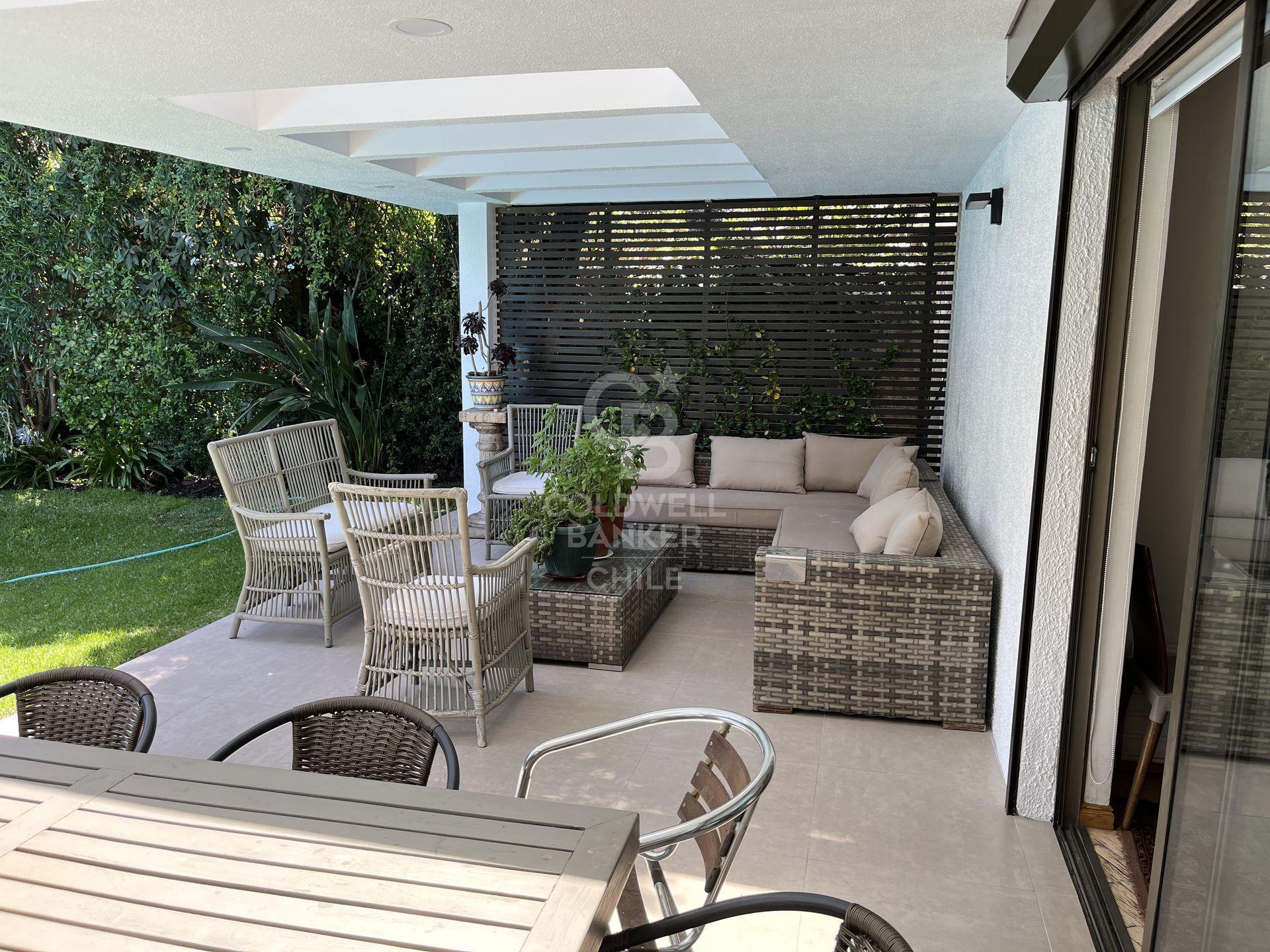 Las Condes, Chile, 4 Bedrooms Bedrooms, ,6 BathroomsBathrooms,Residential,For Sale,1694457
