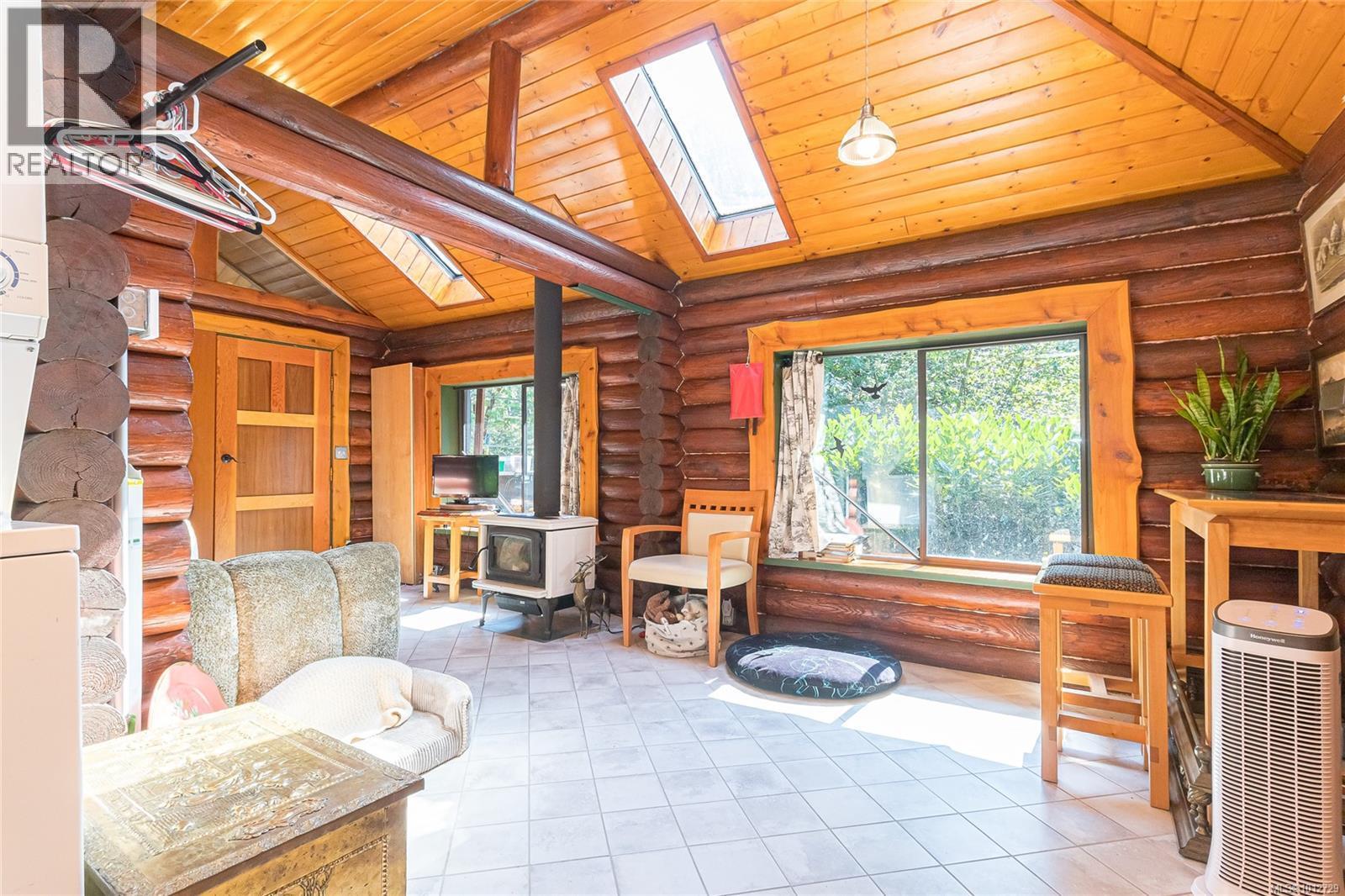 COBBLE HILL, British Columbia, V8H 0H2, CA, 3 Bedrooms Bedrooms, ,2 BathroomsBathrooms,Residential,For Sale,1951762