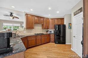 Fishkill, New York, 12524, United States, 3 Bedrooms Bedrooms, ,3 BathroomsBathrooms,Residential,For Sale,1980180