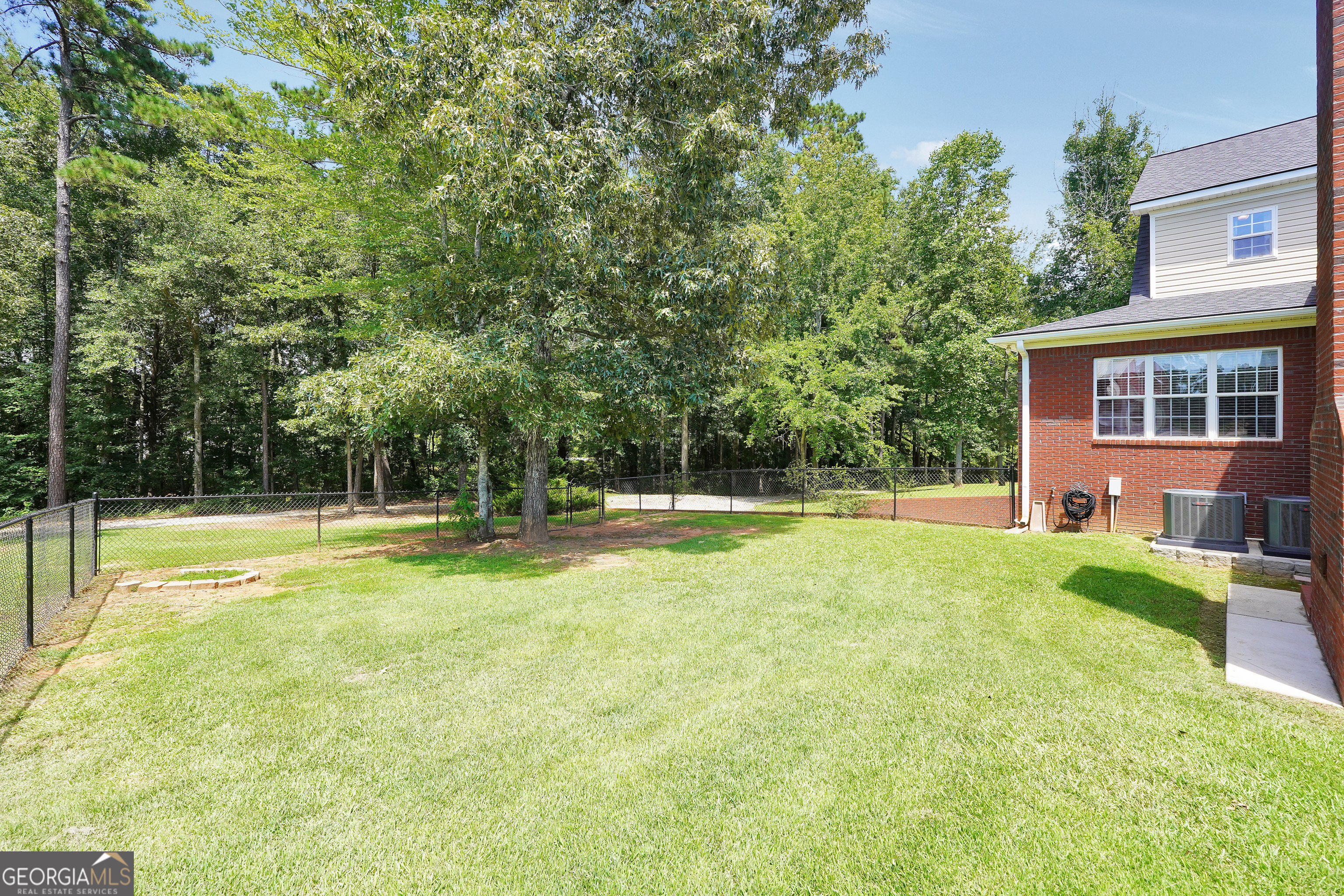 Jenkinsburg, Georgia, 30234, United States, 5 Bedrooms Bedrooms, ,4 BathroomsBathrooms,Residential,For Sale,1928448
