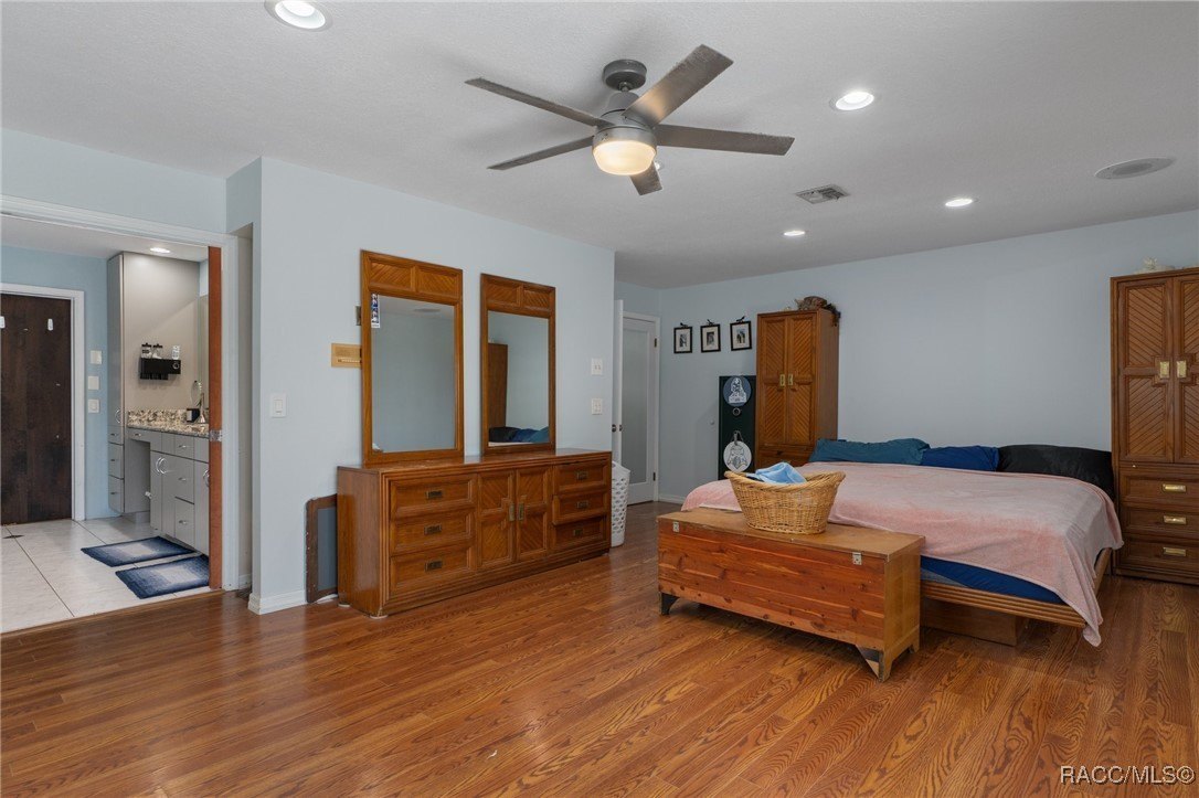 Inverness, Florida, 34453, United States, 6 Bedrooms Bedrooms, ,4 BathroomsBathrooms,Residential,For Sale,1975798