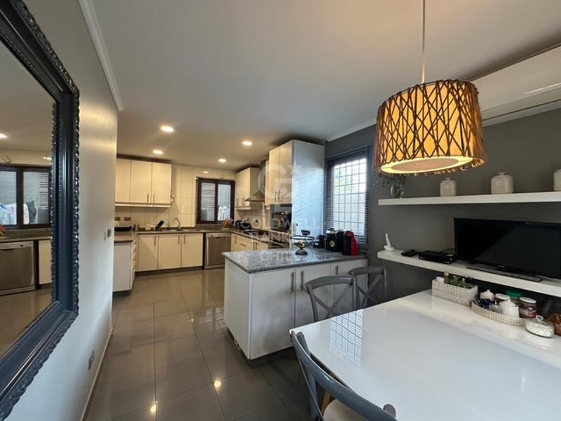 Colina, Chile, 5 Bedrooms Bedrooms, ,4 BathroomsBathrooms,Residential,For Sale,1890142
