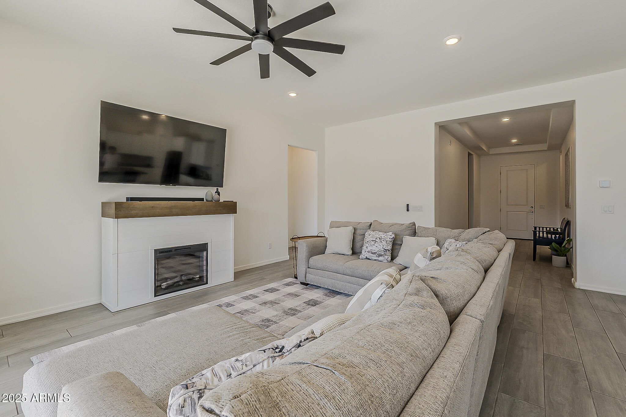 Litchfield Park, Arizona, 85340, United States, 4 Bedrooms Bedrooms, ,Residential,For Sale,1902825