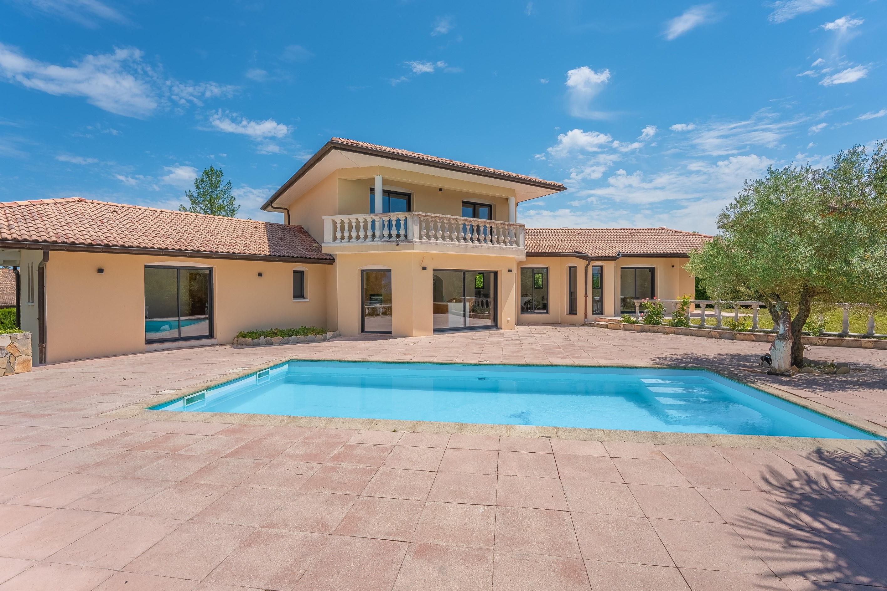  MESSERY - Villa with pool - Lake view - 物件實景