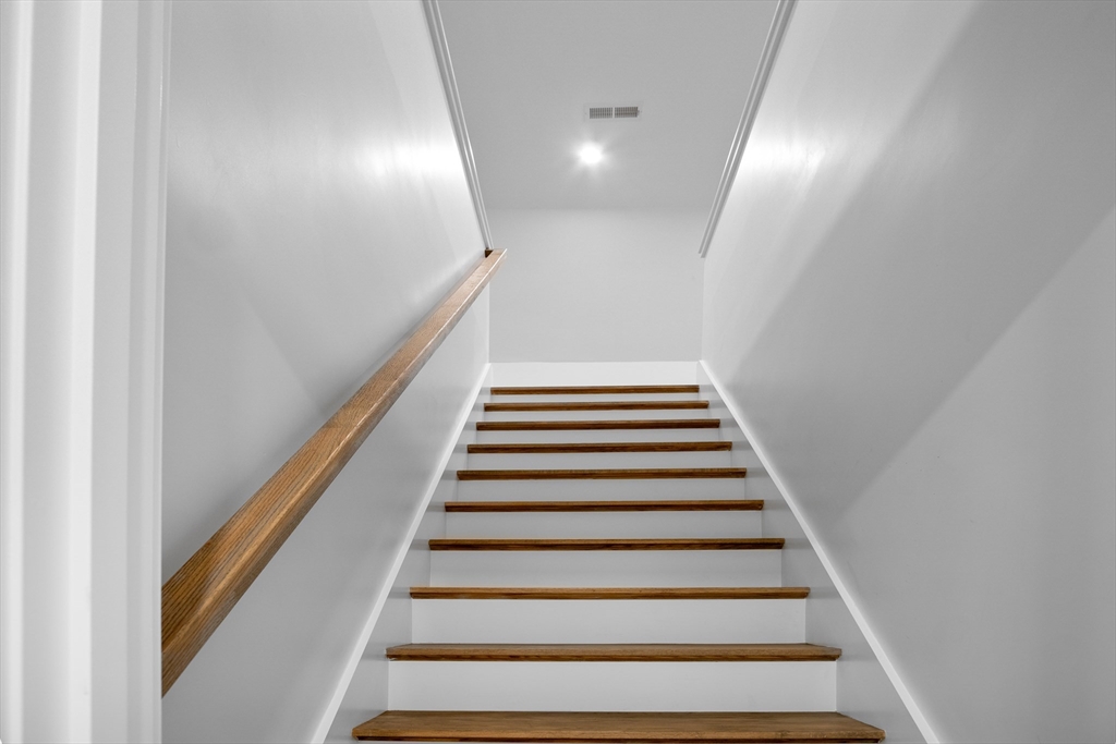 Attleboro, Massachusetts, 02703, United States, 4 Bedrooms Bedrooms, ,3 BathroomsBathrooms,Residential,For Sale,1905664