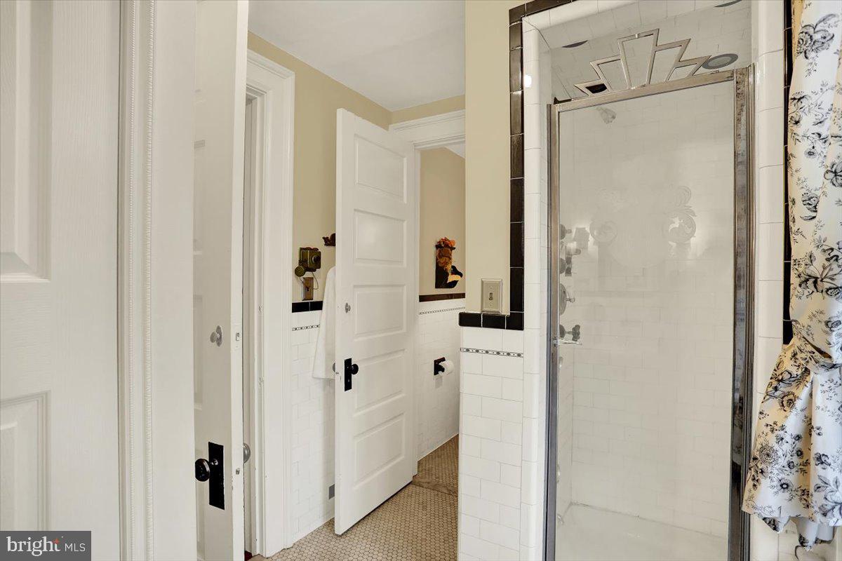 Manheim, Pennsylvania, 17545, United States, 6 Bedrooms Bedrooms, ,8 BathroomsBathrooms,Residential,For Sale,1896454