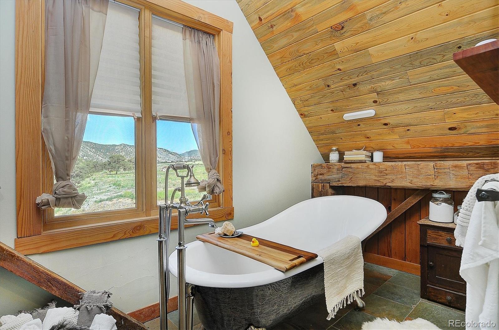 Salida, Colorado, 81201, United States, 2 Bedrooms Bedrooms, ,2 BathroomsBathrooms,Residential,For Sale,1995461