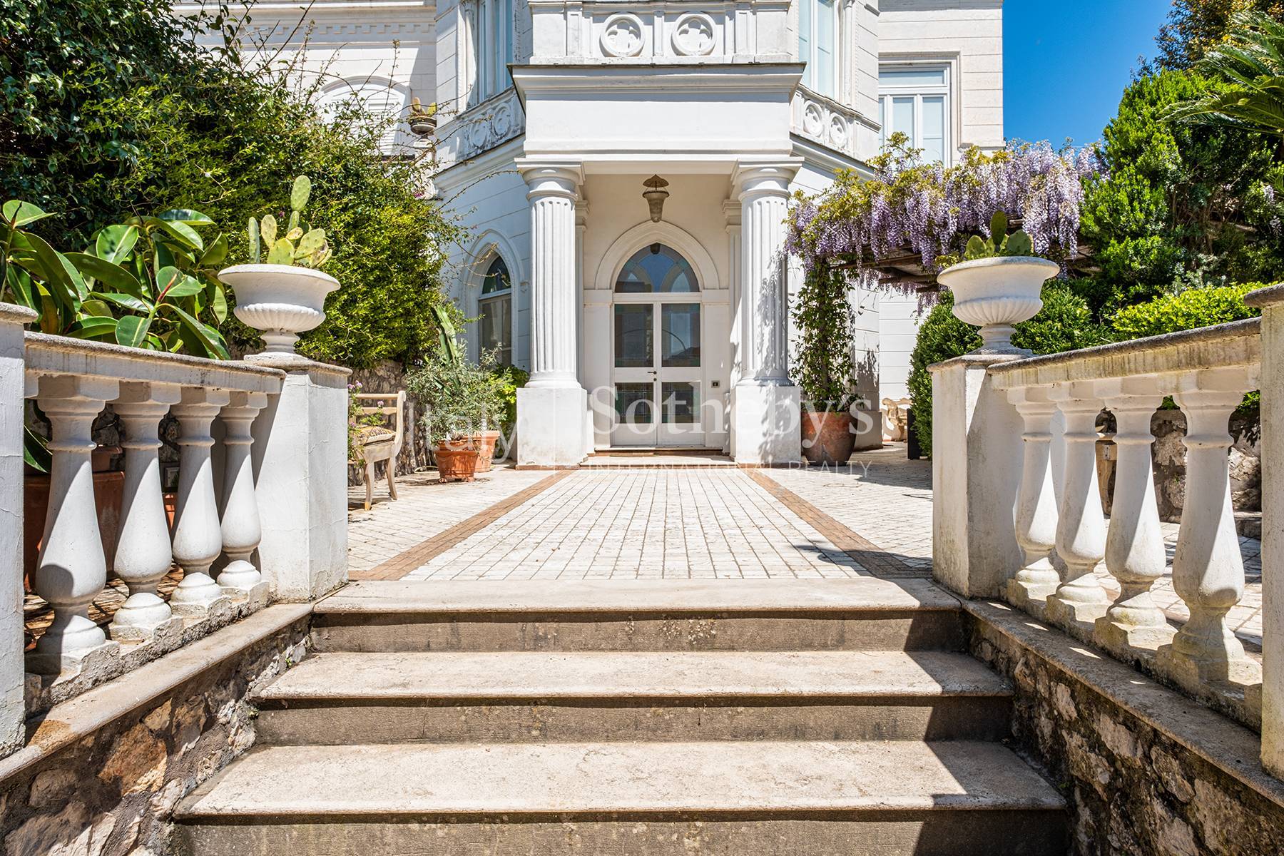  Detached apartment in historic villa with terrace and garden - 物件實景