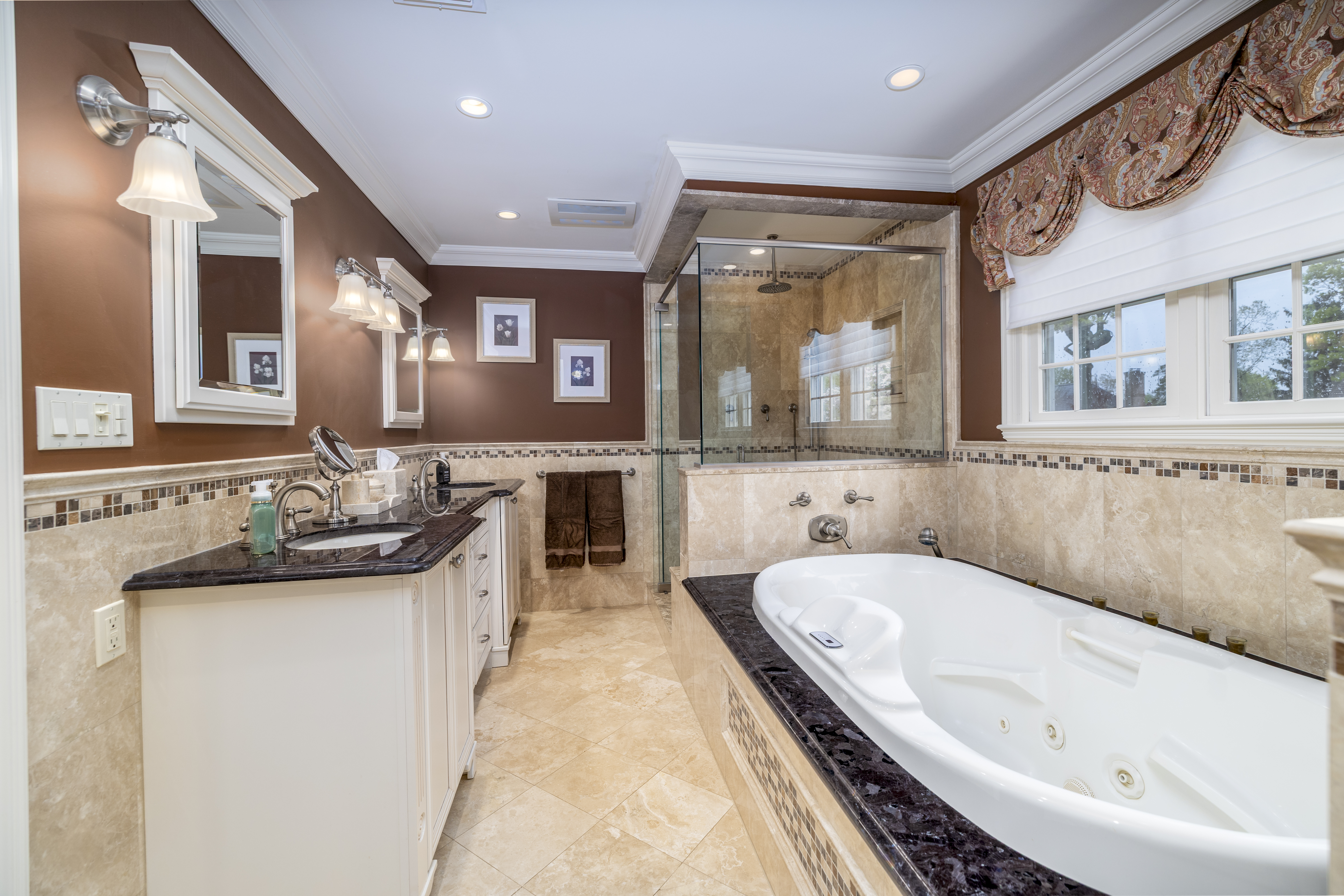  93 Berkshire Road, Rockville Centre, NY 11570 - 物件實景