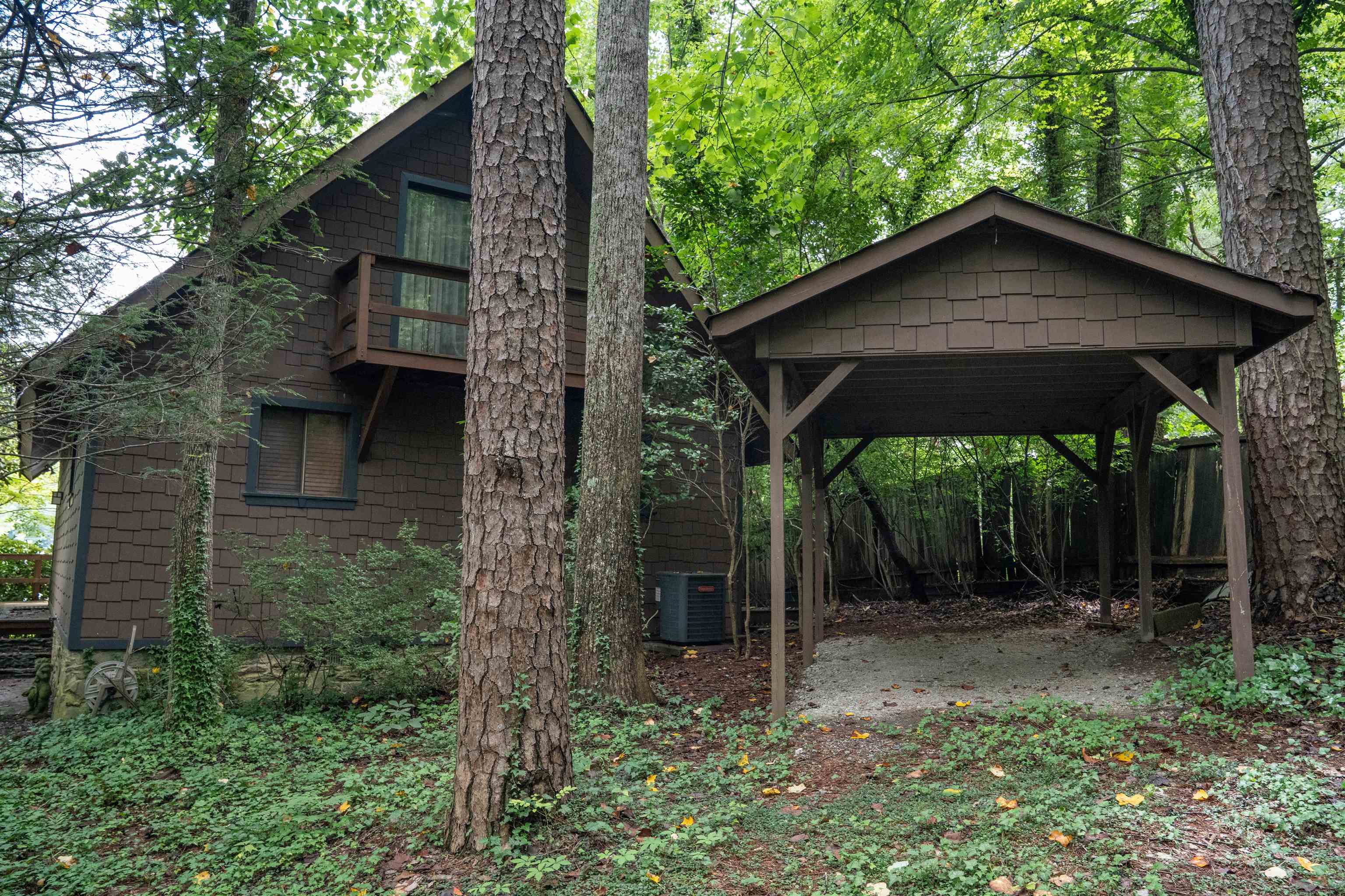 Landrum, South Carolina, 29356, United States, 2 Bedrooms Bedrooms, ,2 BathroomsBathrooms,Residential,For Sale,1750031