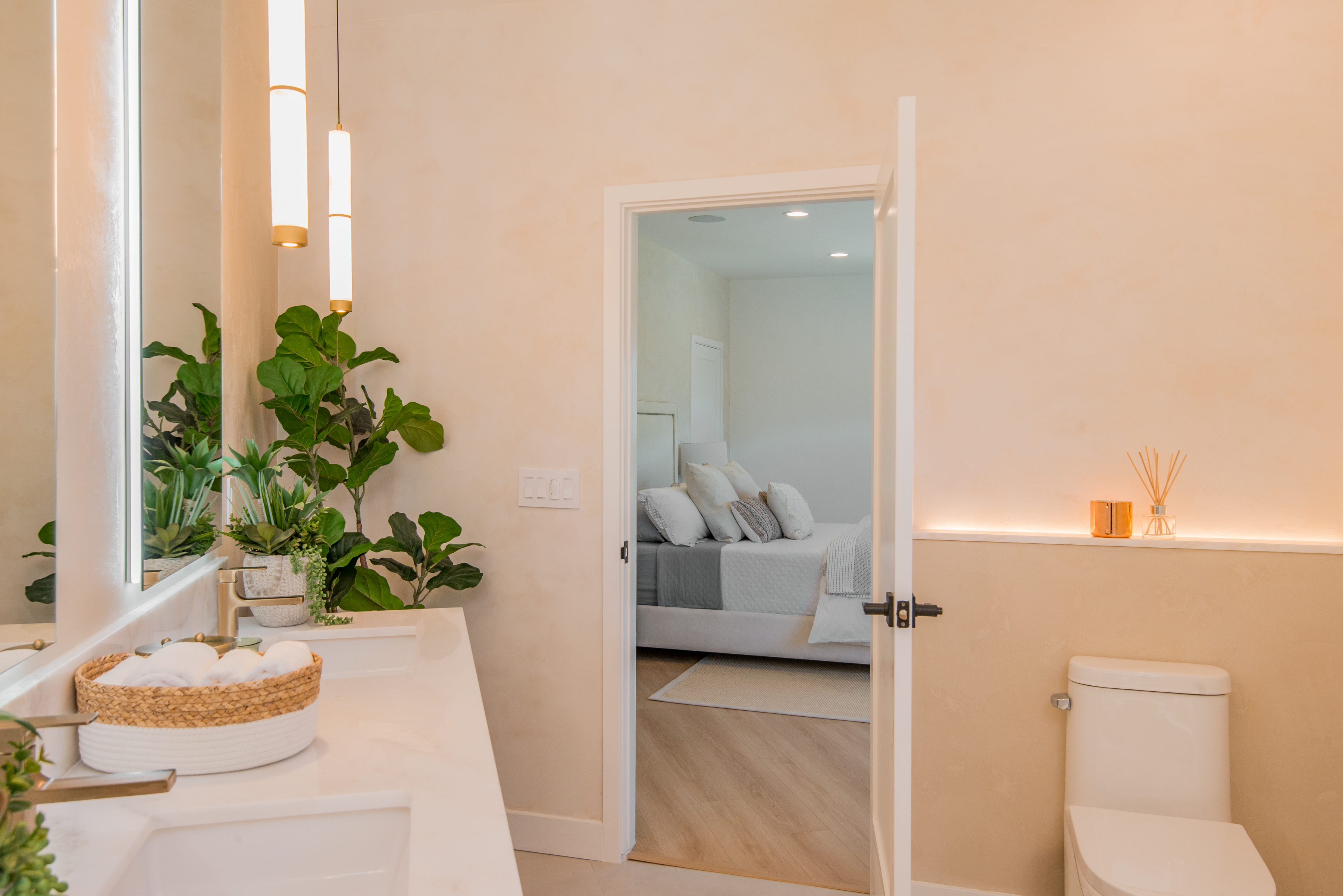  4211   Nogales Dr - 物件實景