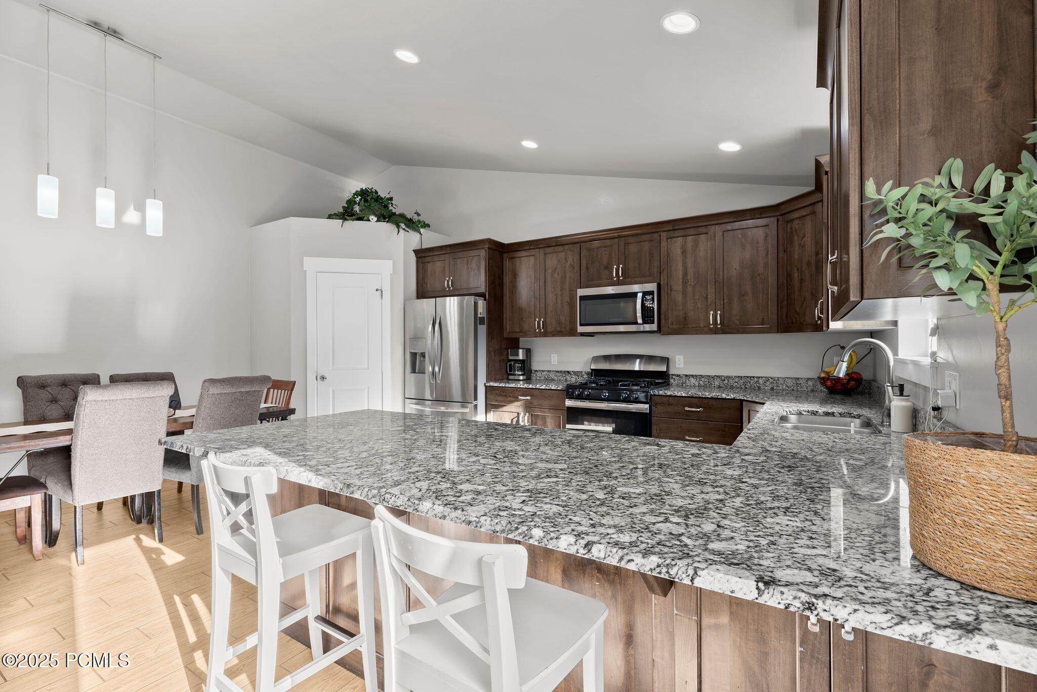 Heber City, Utah, 84032, United States, 6 Bedrooms Bedrooms, ,2 BathroomsBathrooms,Residential,For Sale,1883022