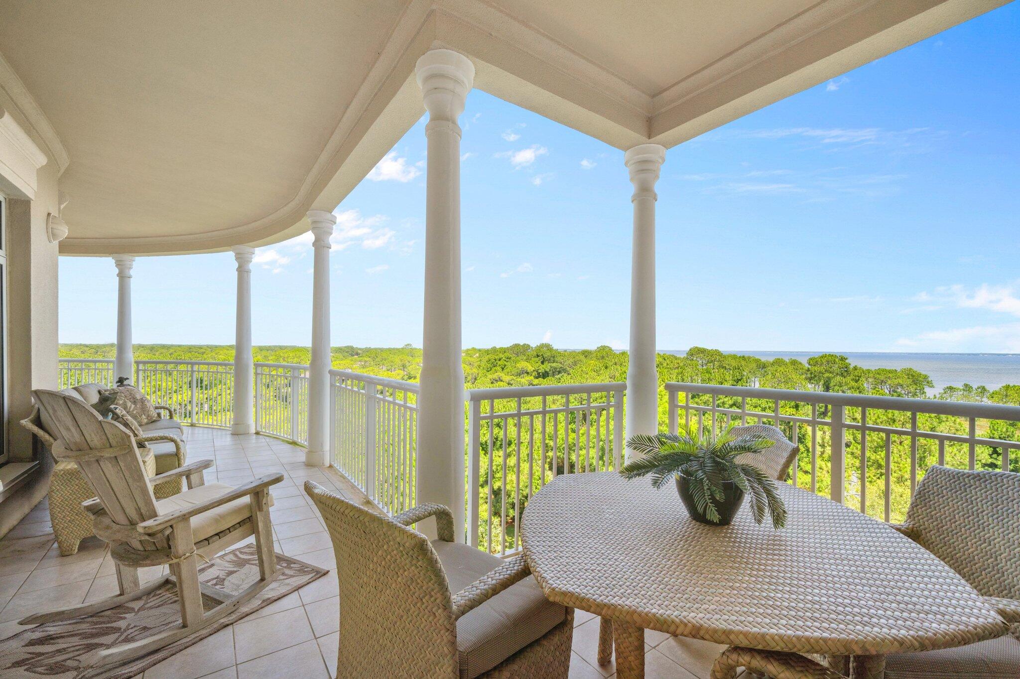 Destin, Florida, 32541, United States, 3 Bedrooms Bedrooms, ,4 BathroomsBathrooms,Residential,For Sale,1837400