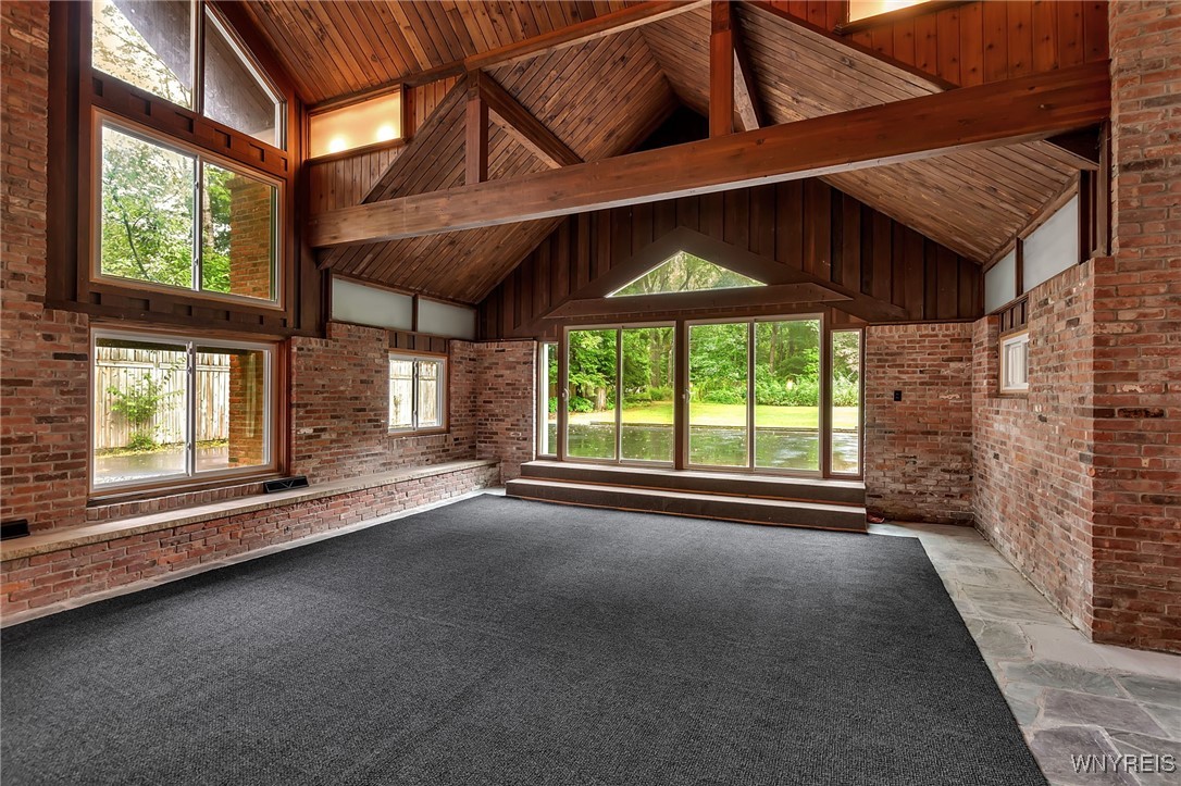 Elma, New York, 14059, United States, 7 Bedrooms Bedrooms, ,6 BathroomsBathrooms,Residential,For Sale,1935359