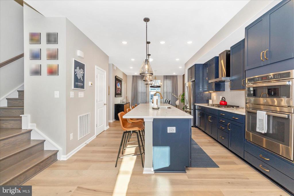 Frederick, Maryland, 21701, United States, 4 Bedrooms Bedrooms, ,4 BathroomsBathrooms,Residential,For Sale,2005194