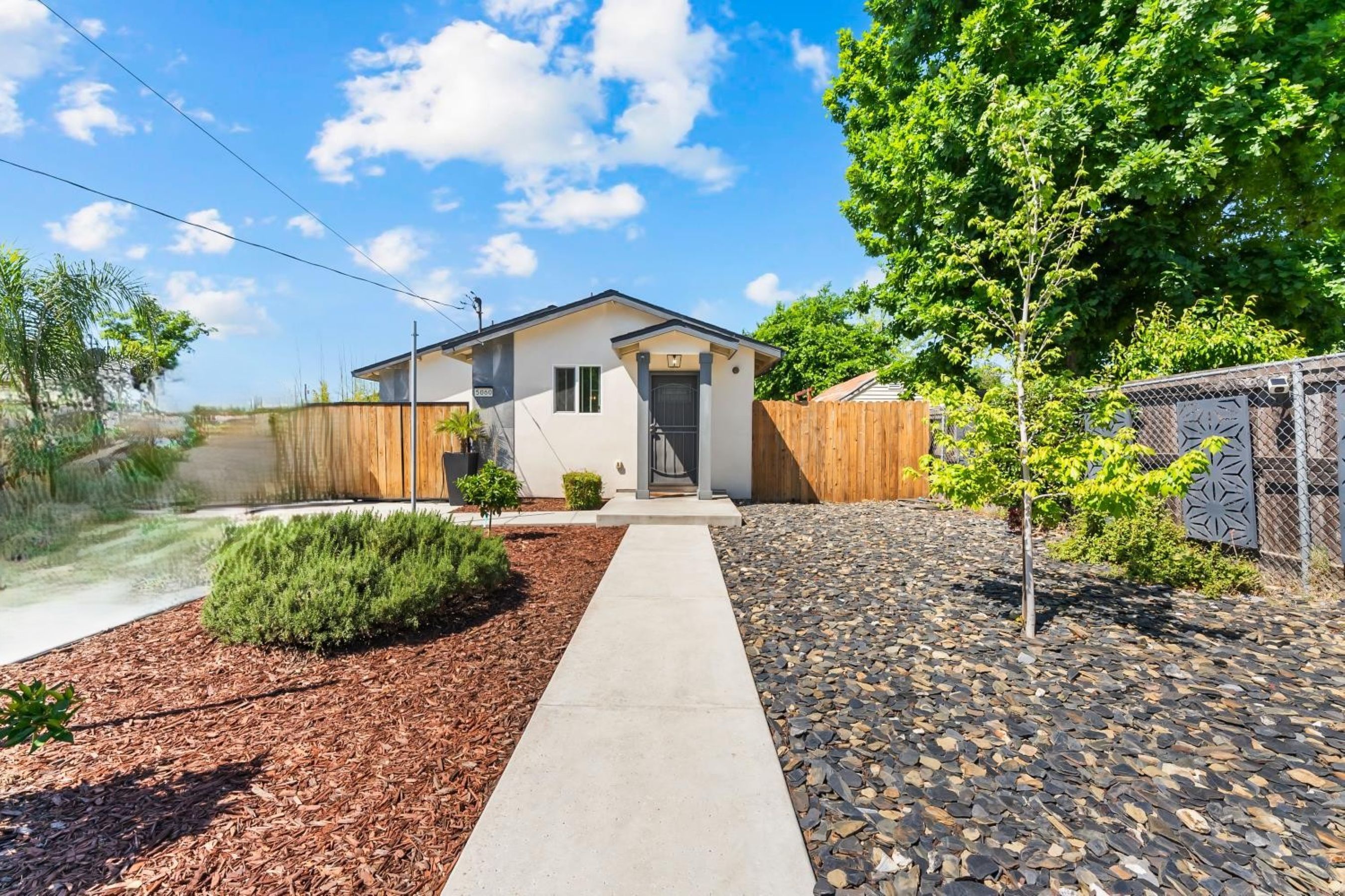  5060 Mendocino Boulevard, Sacramento, CA 95820 - 物件實景