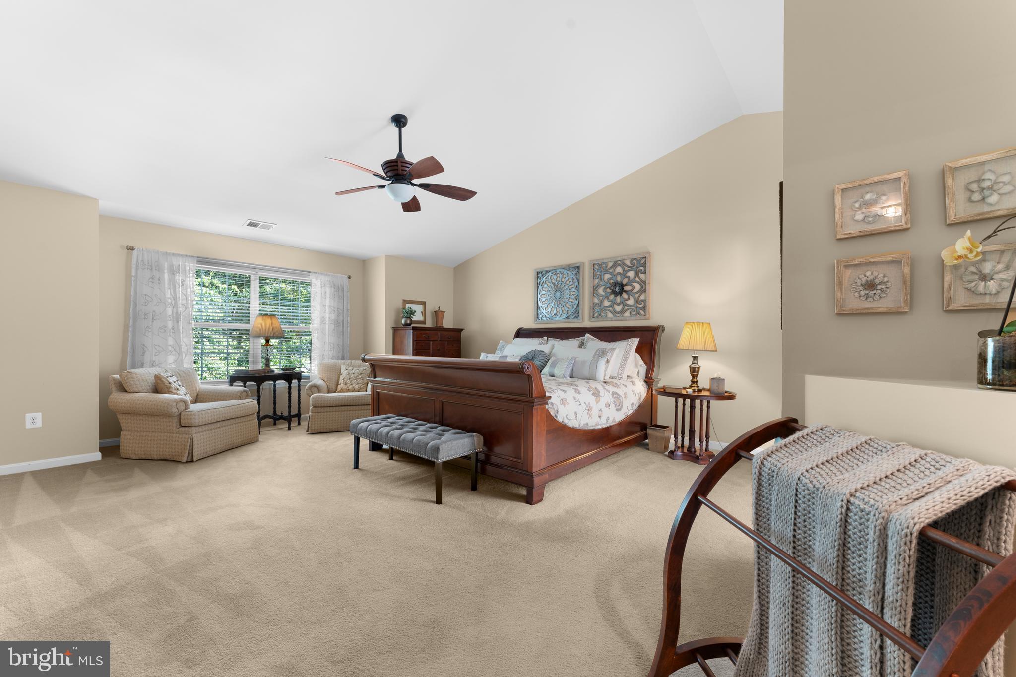 Jeffersonton, Virginia, 22724, United States, 5 Bedrooms Bedrooms, ,4 BathroomsBathrooms,Residential,For Sale,1935978