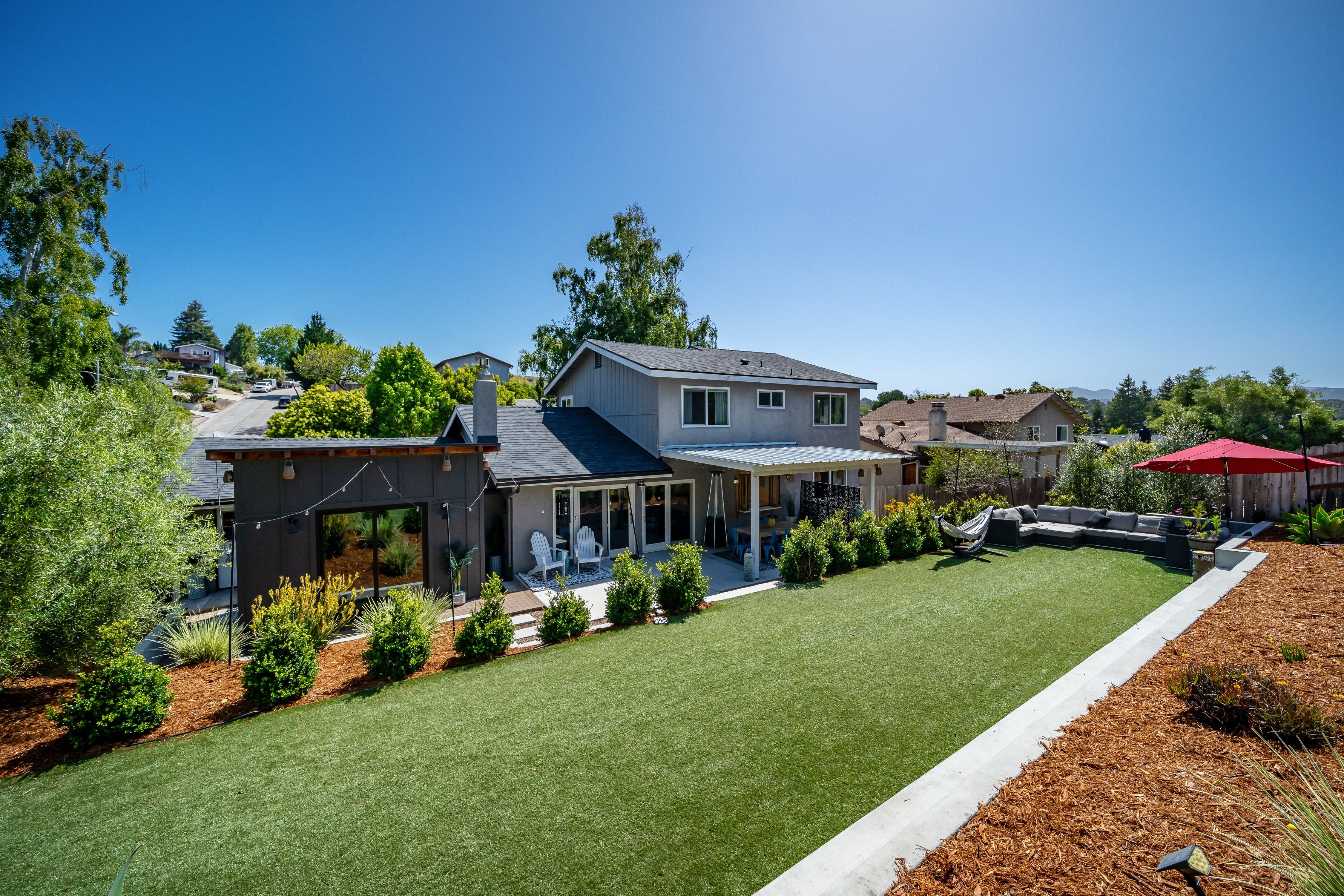  California Coastal Living Meets Modern Farmhouse Design - 物件實景