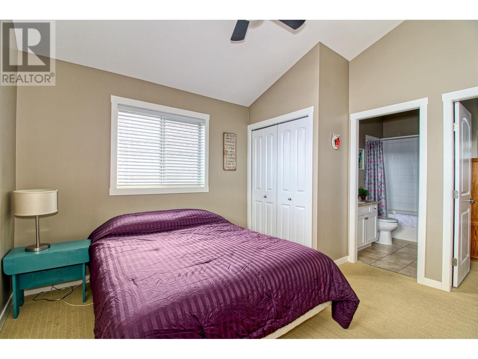 KELOWNA, British Columbia, V1Z 3R8, CA, 3 Bedrooms Bedrooms, ,2 BathroomsBathrooms,Residential,For Sale,1892697