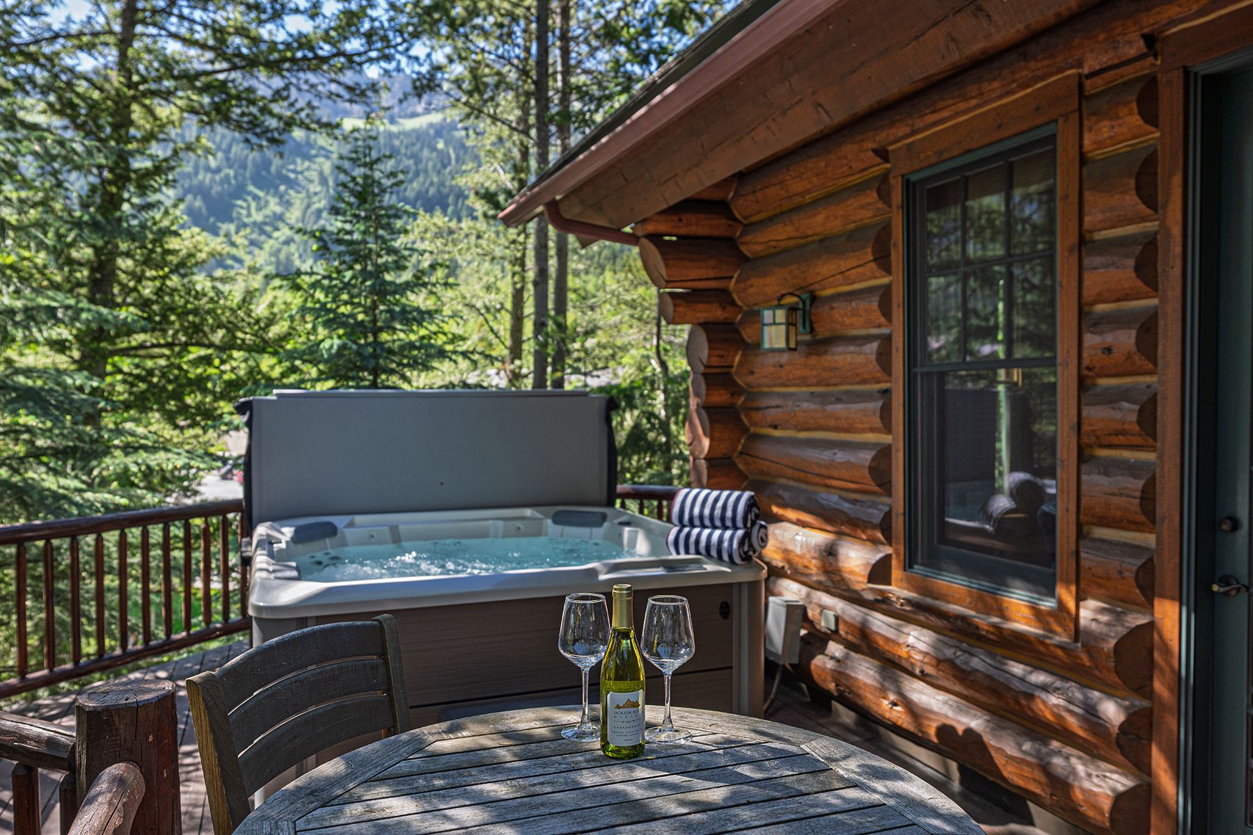  Ski-In Ski-Out Luxury Cabin  Jackson Hole Mountain Resort  Teton Village WY - 物件實景