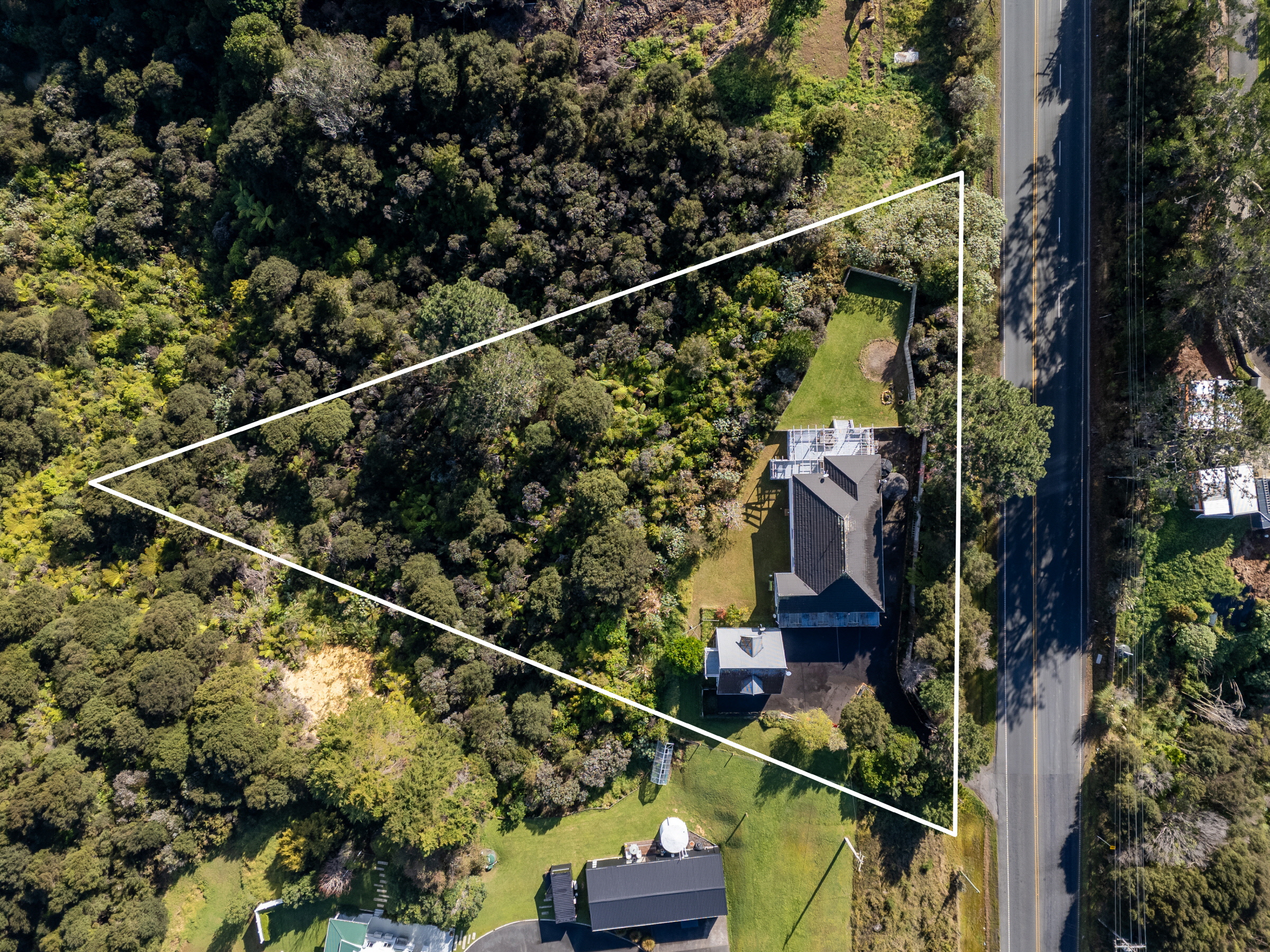  1274 East Coast Road, Redvale - 物件實景