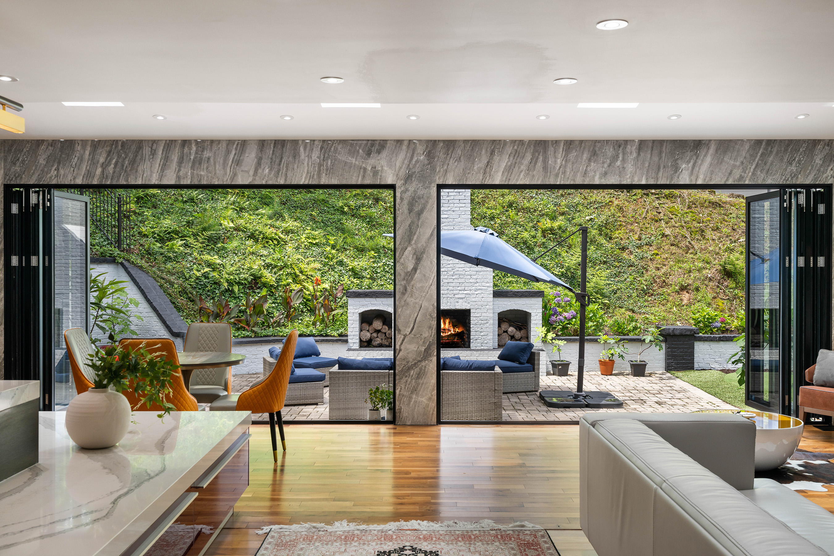  Exceptional Modern-Contemporary Residence on a Rare Double Lot - 物件實景