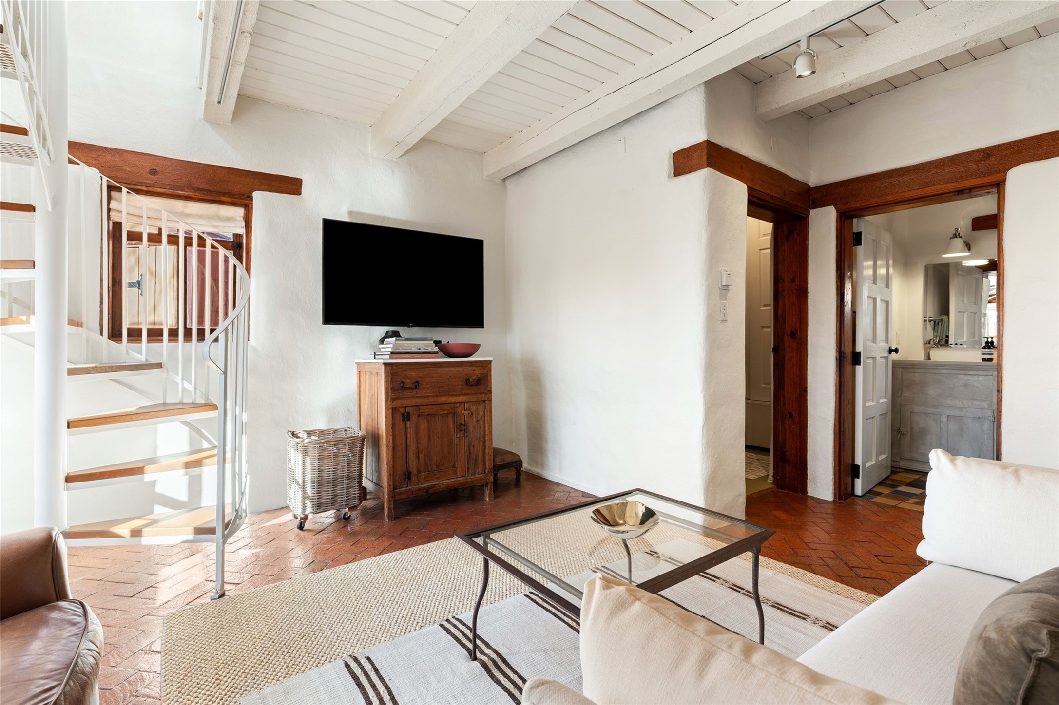  815 E. Palace Unit #22 - 物件實景