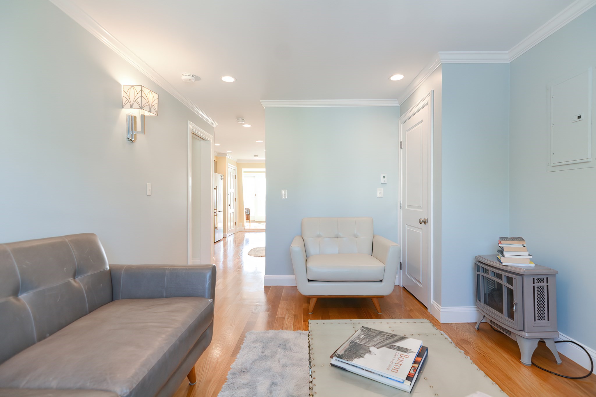 East Boston, Massachusetts, 02128, United States, 2 Bedrooms Bedrooms, ,1 BathroomBathrooms,Residential,For Sale,1938178