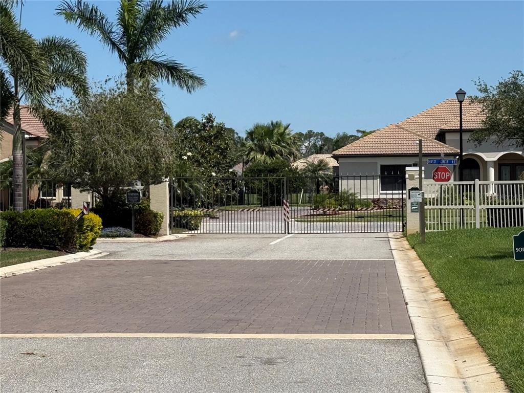 Bradenton, Florida, 34212, United States, 3 Bedrooms Bedrooms, ,3 BathroomsBathrooms,Residential,For Sale,1759767