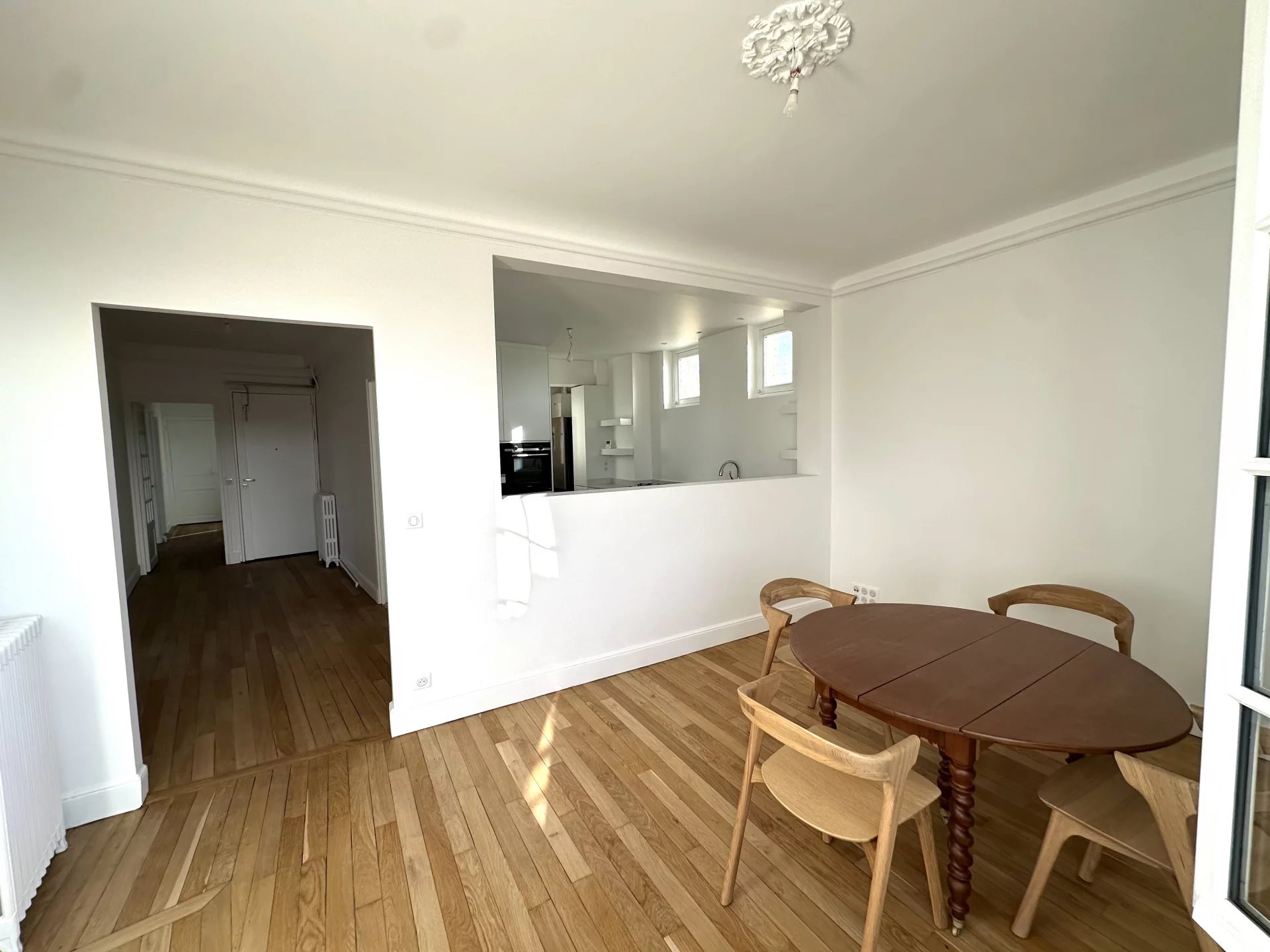 Le Vésinet, Île-de-France, 78110, FR, 2 Bedrooms Bedrooms, ,1 BathroomBathrooms,Residential,For Sale,2003303