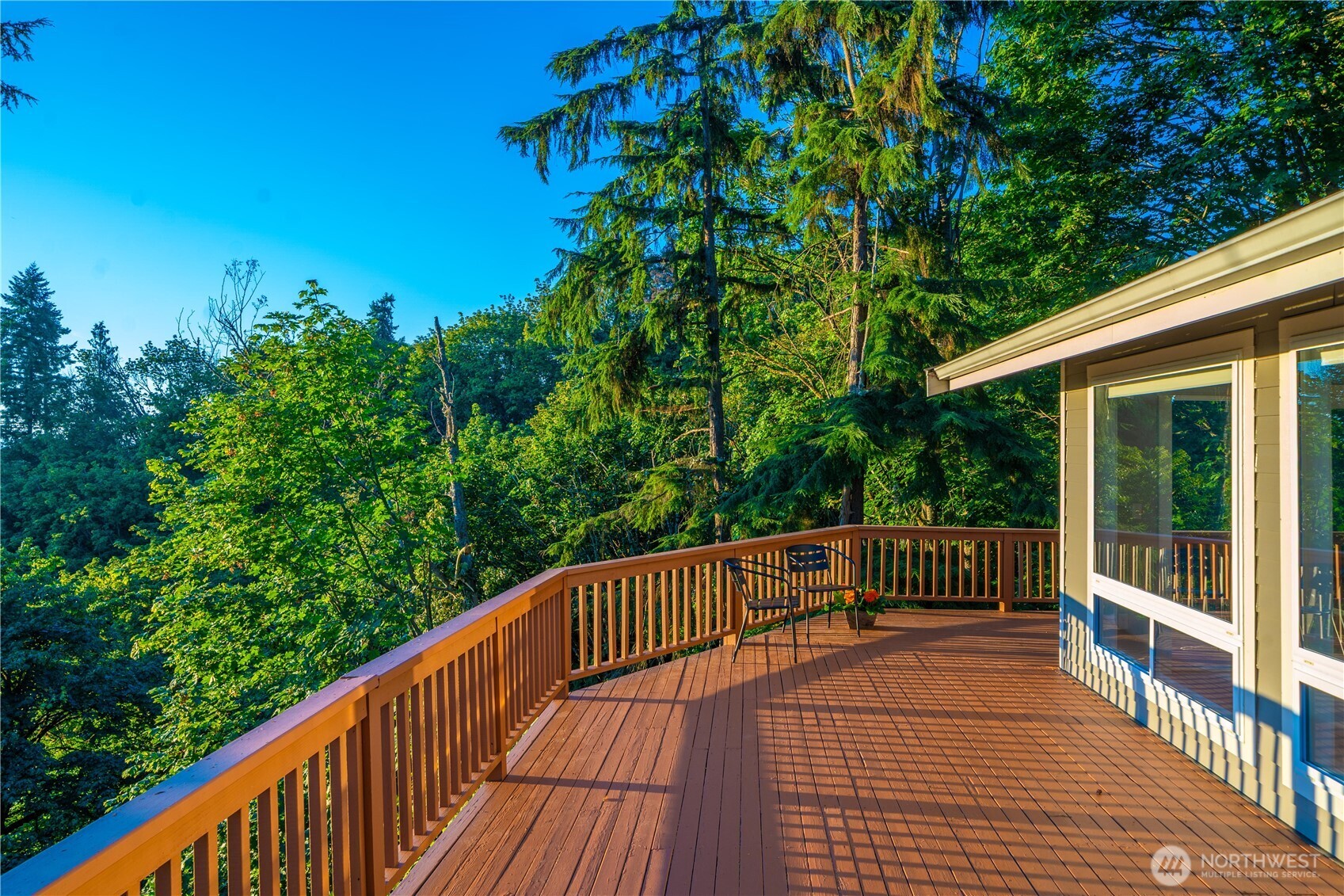 Federal Way, Washington, 98003, United States, 4 Bedrooms Bedrooms, ,2 BathroomsBathrooms,Residential,For Sale,1924740
