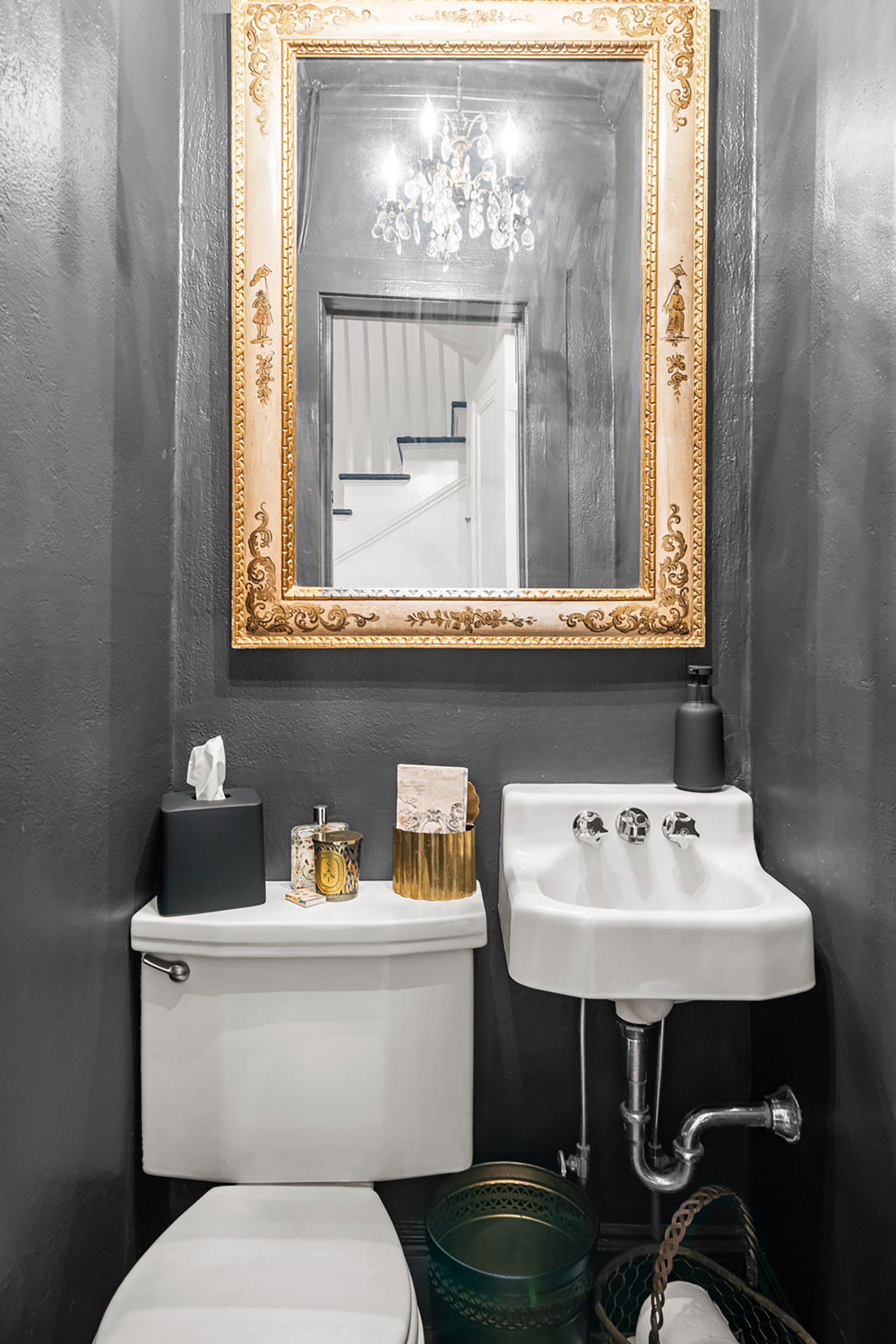  Timeless Ardmore Park Home Blends Classic Charm with Custom Renovations - 物件實景