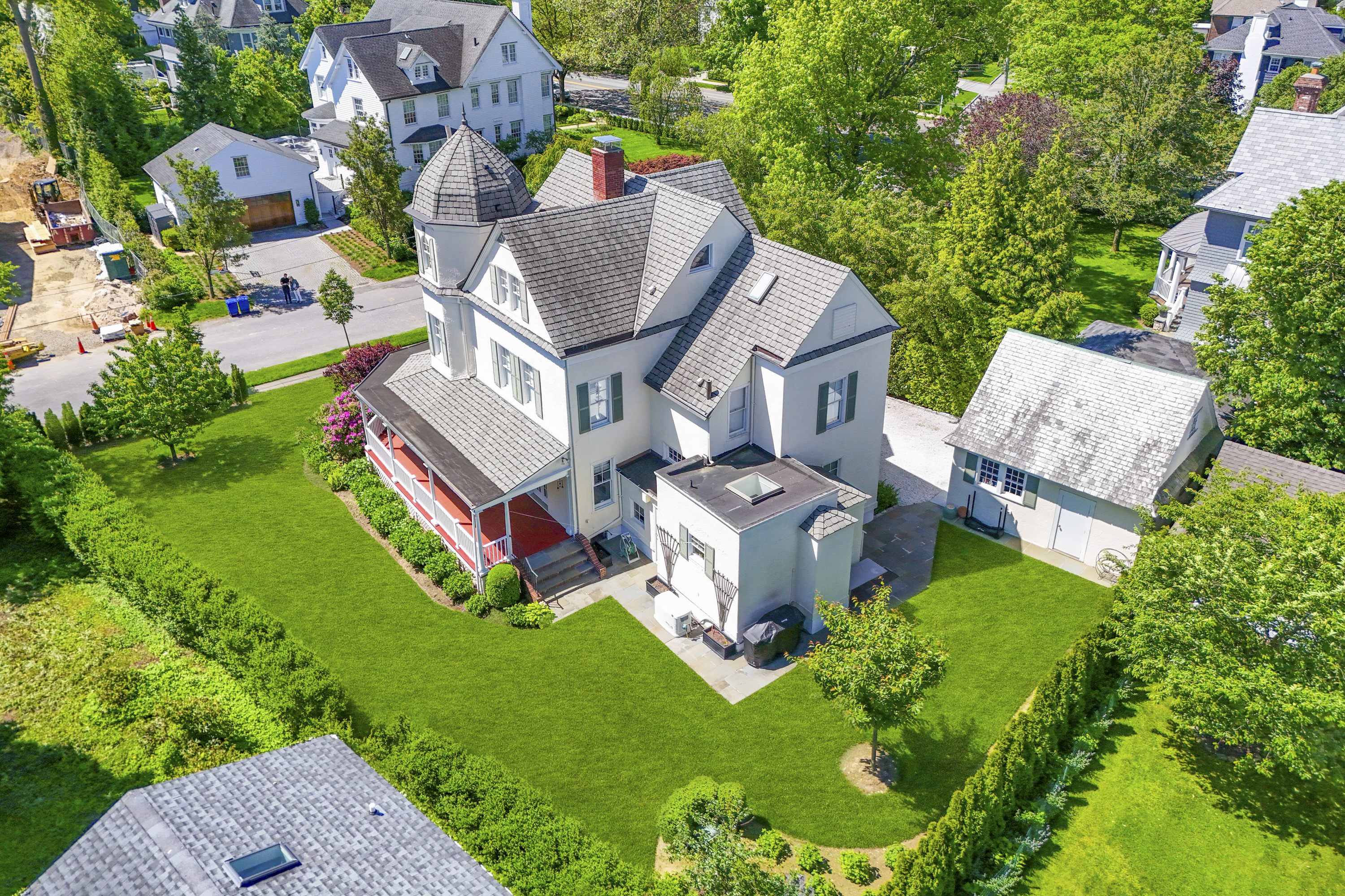  Elegant Larchmont Manor Victorian - 物件實景