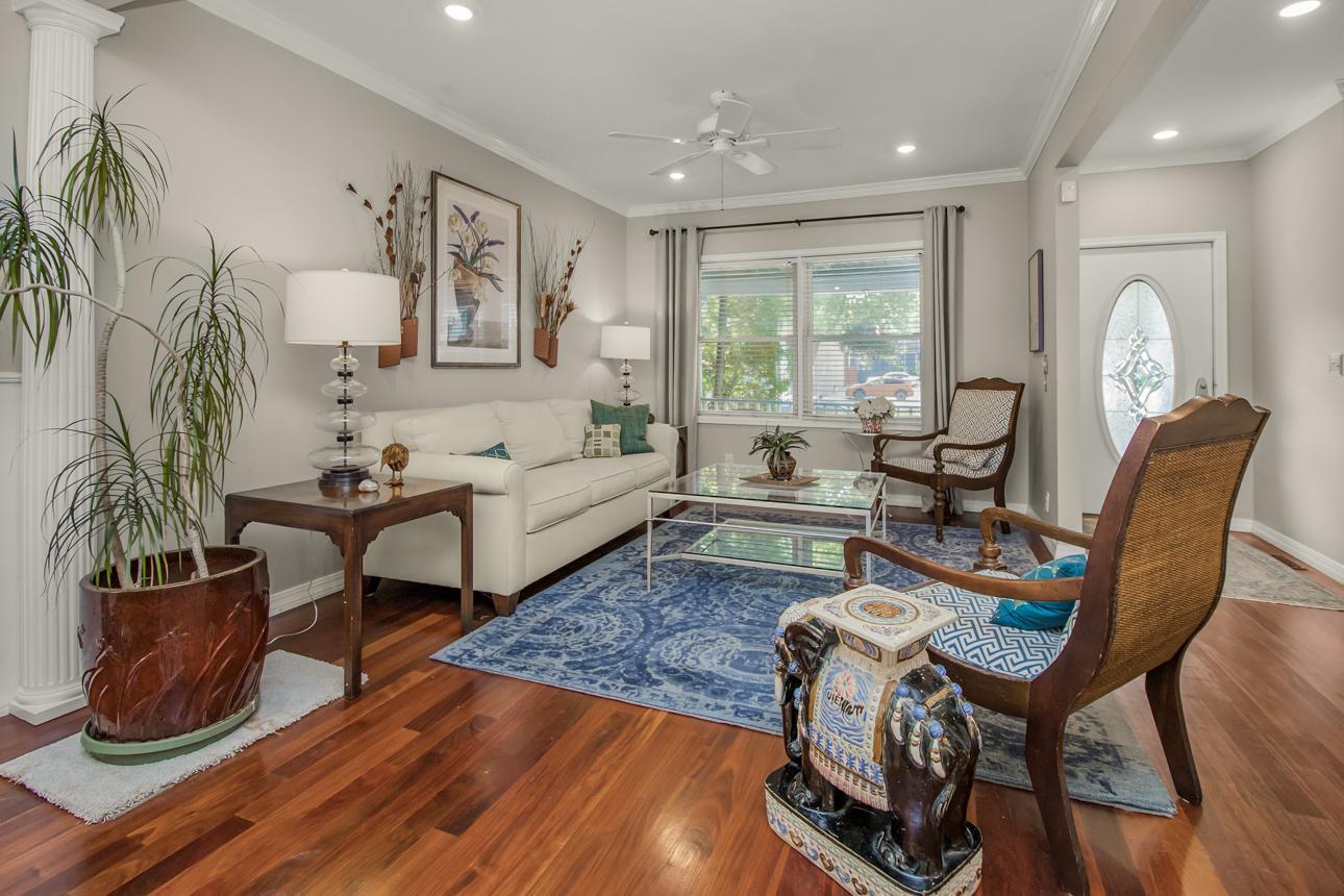 Saint Paul, Minnesota, 55104, United States, 5 Bedrooms Bedrooms, ,3 BathroomsBathrooms,Residential,For Sale,1947967